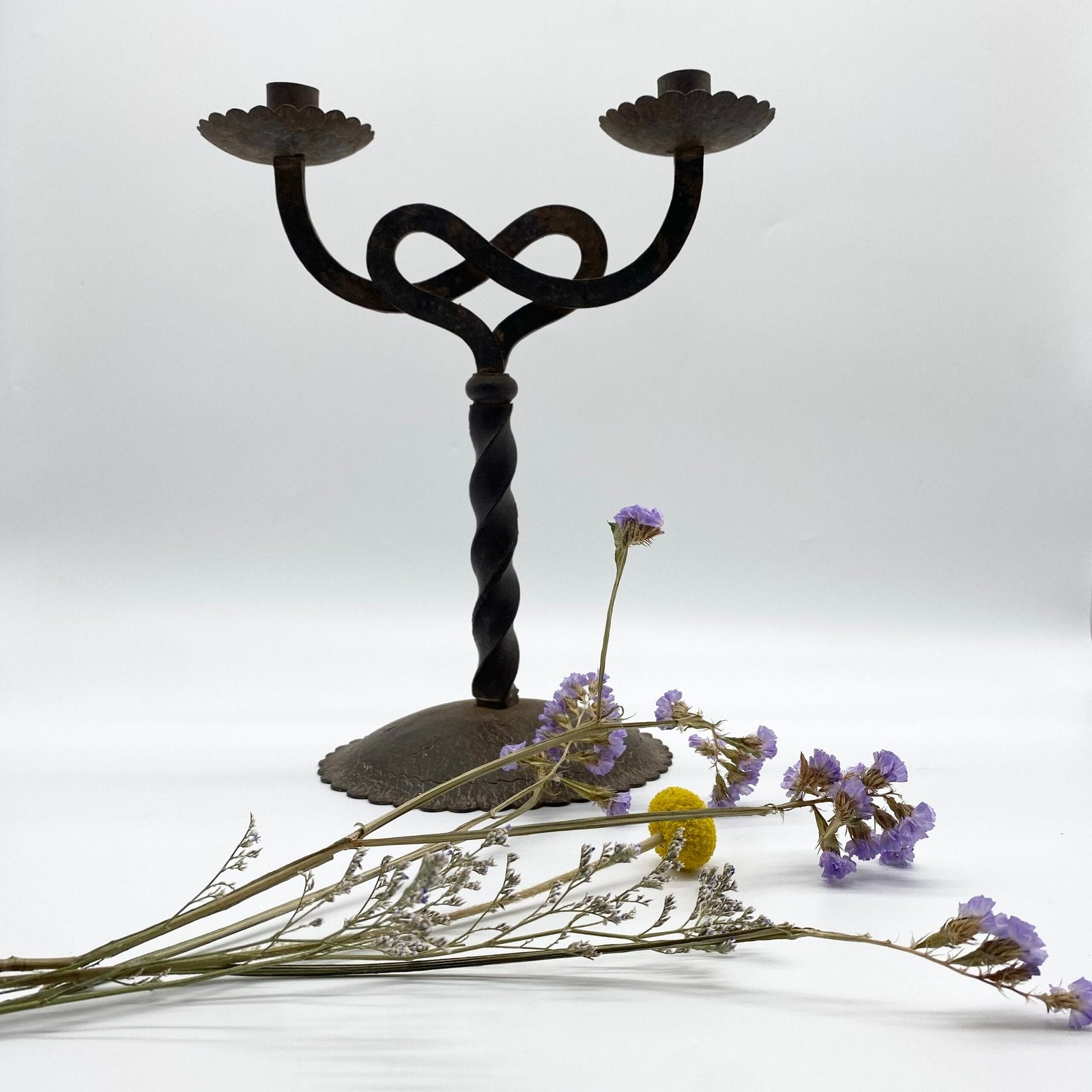 CHANDELIER "ASTRAL" / FER FORGÉ – TRAVAIL ARTISANAL