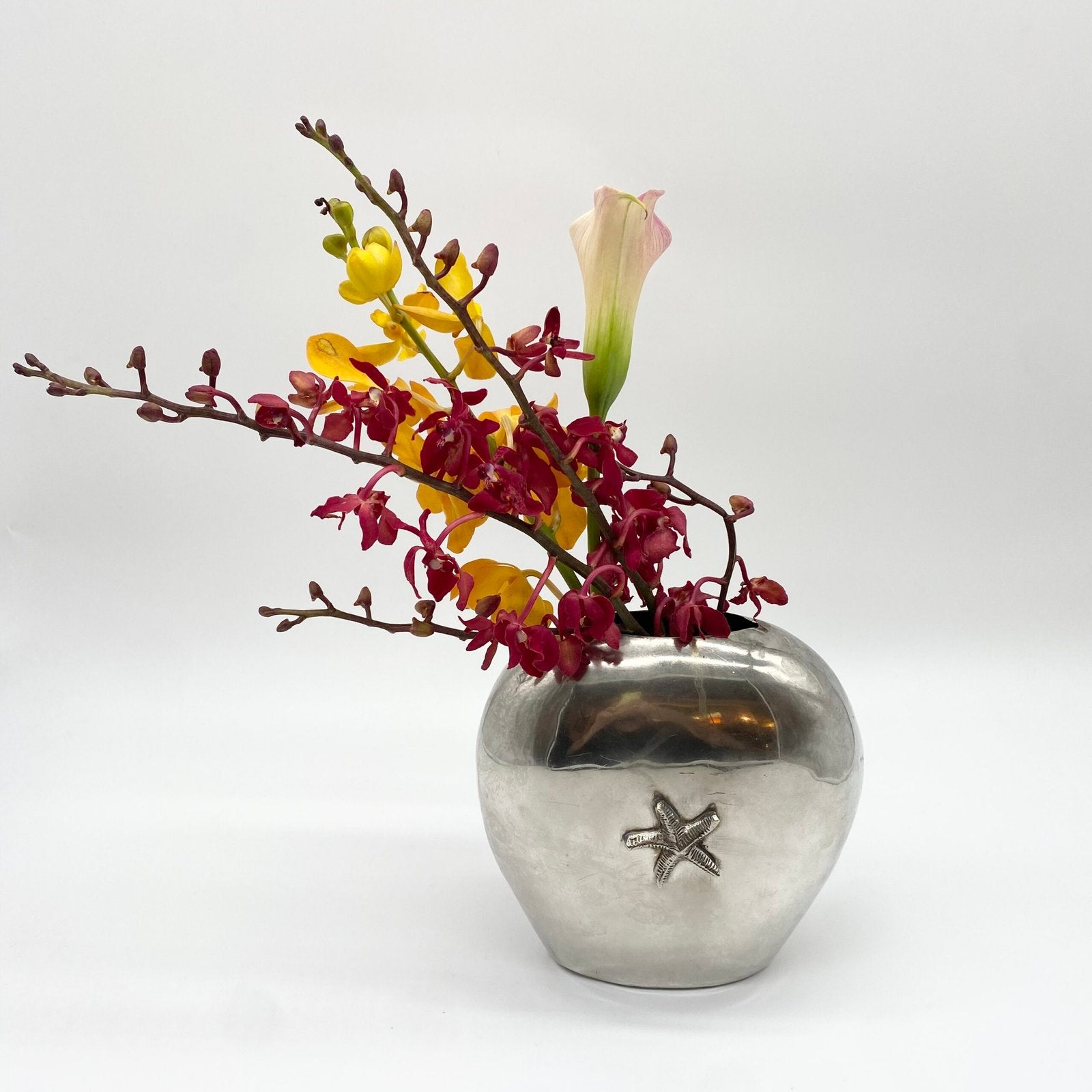 VASE "STAR SHELL" FONTE D’ALUMINIUM – 1980s