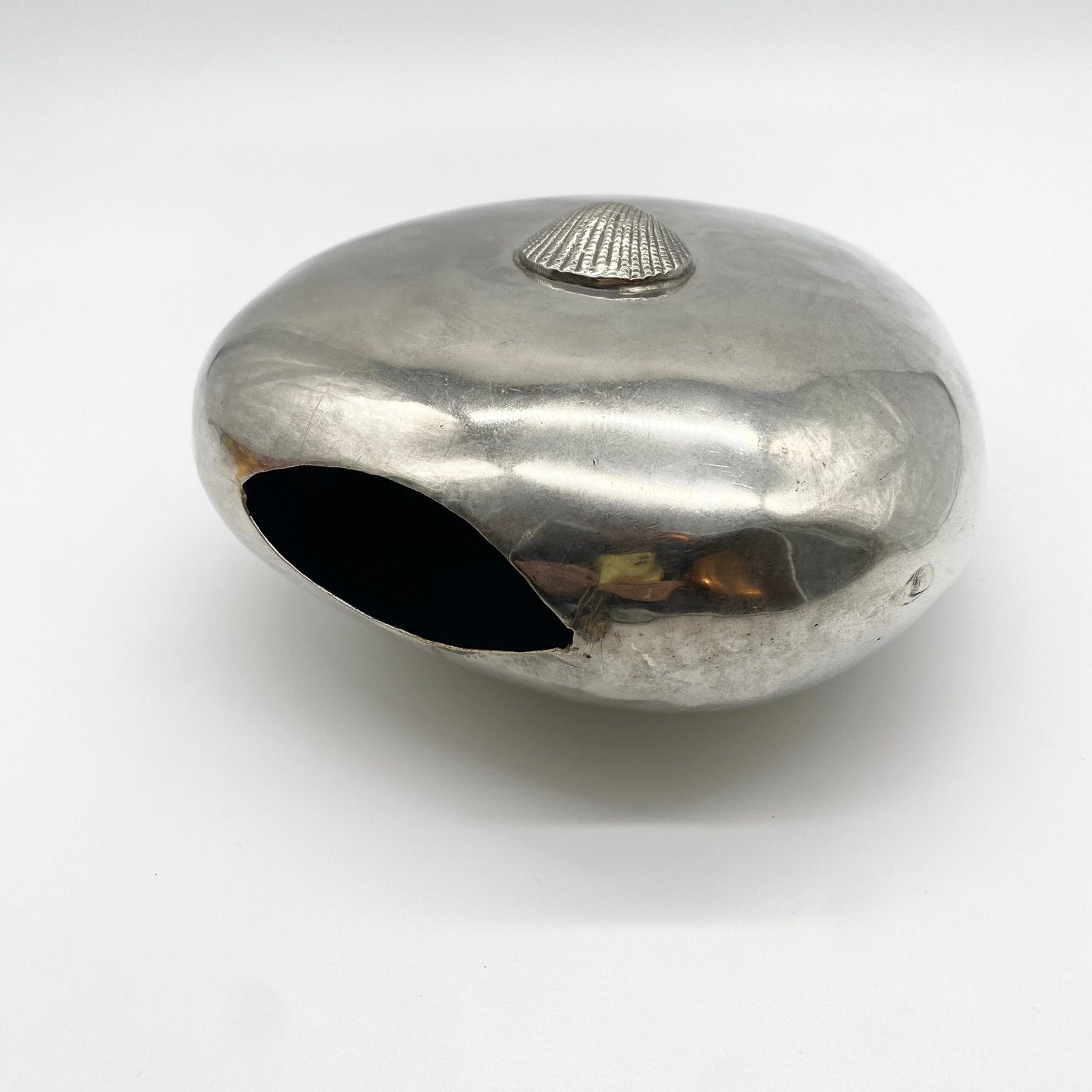 VASE "STAR SHELL" FONTE D’ALUMINIUM – 1980s