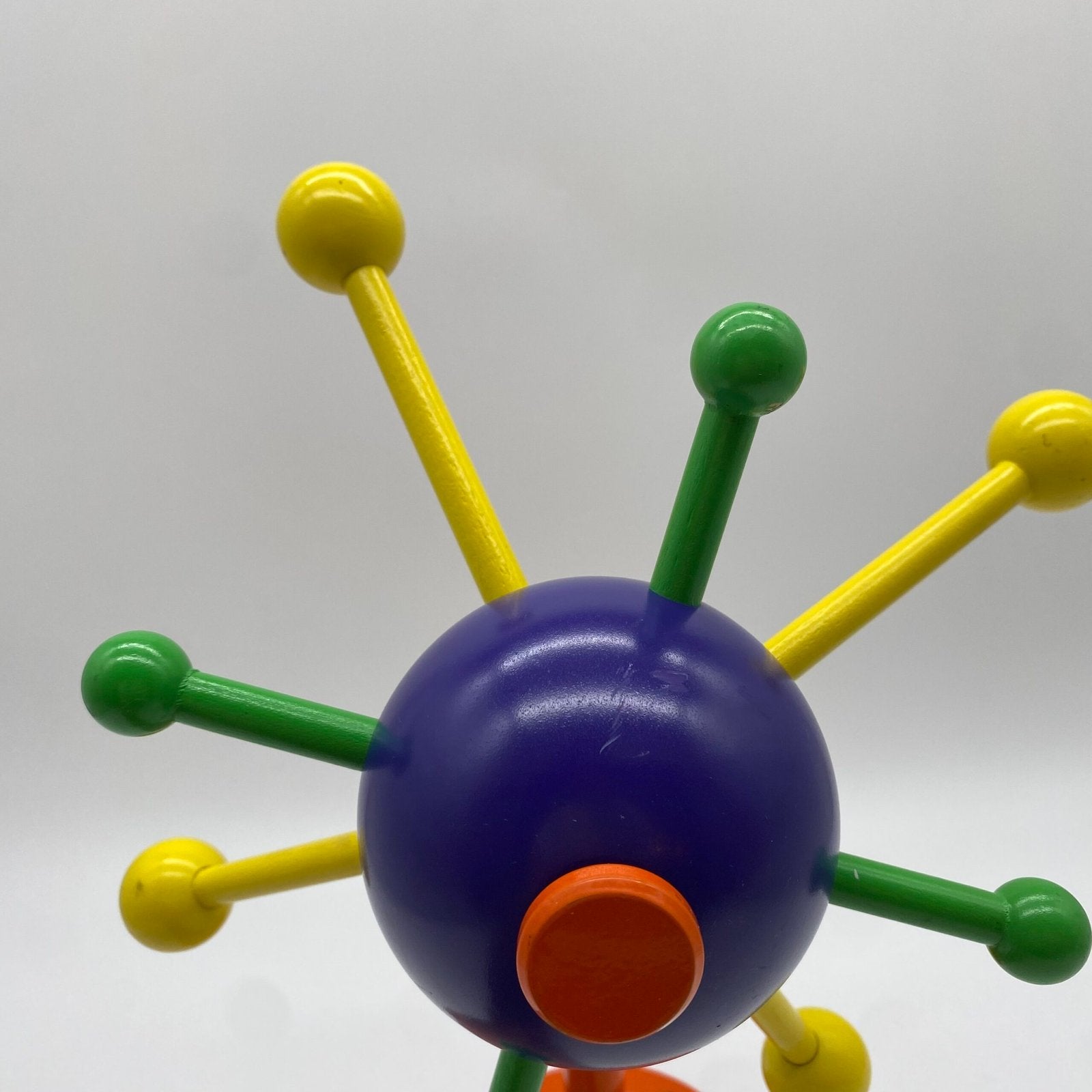 PORTE-MANTEAU ROTATIF « SPOUTNIK » D’OSVALDO BORSANI — 1980s