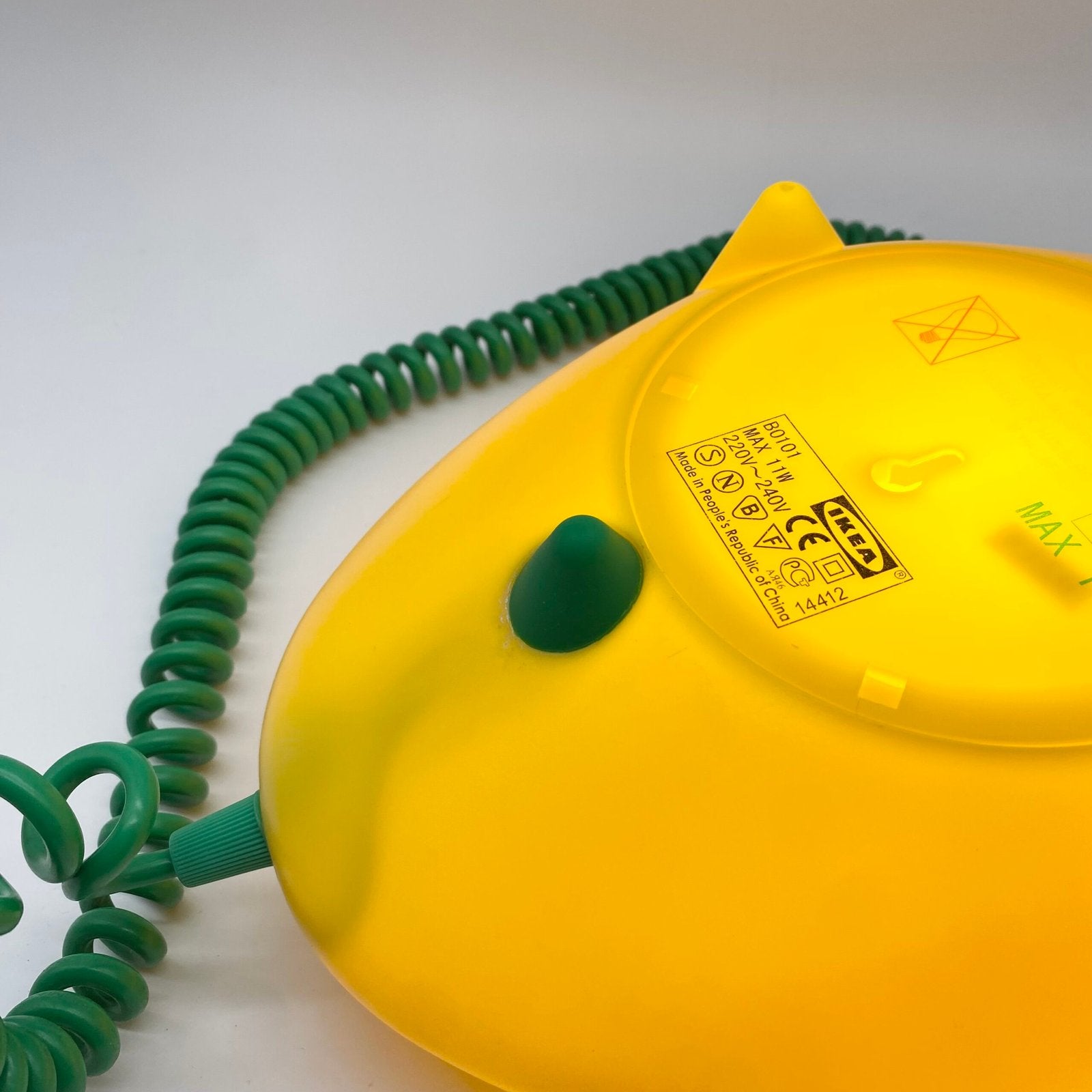 LAMPE CITRON "LÖV" PAR KNUT & MARIANNE HAGBERG — 1990s