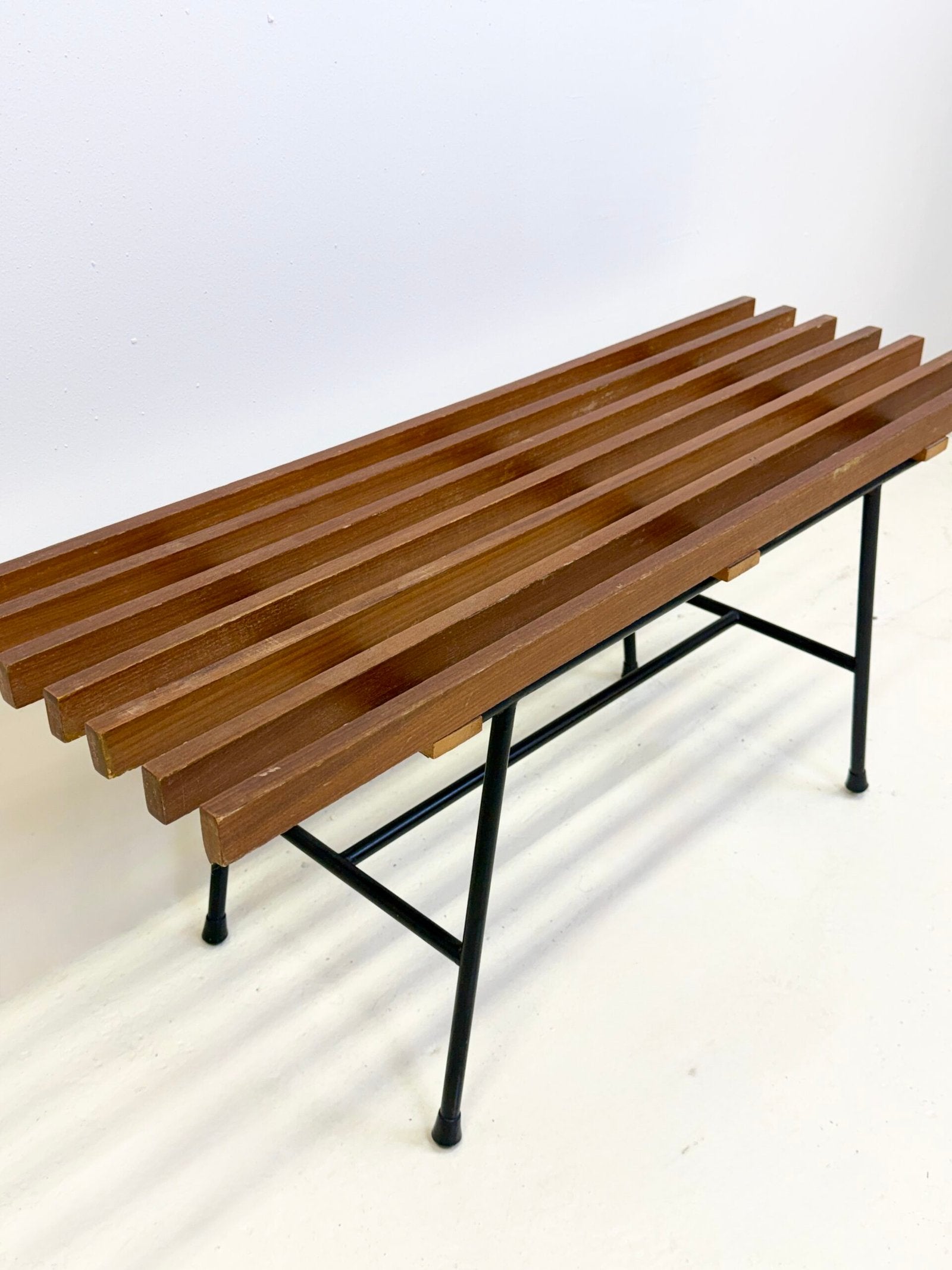 BANC ITALIEN – DESIGN MINIMALISTE, 1960s