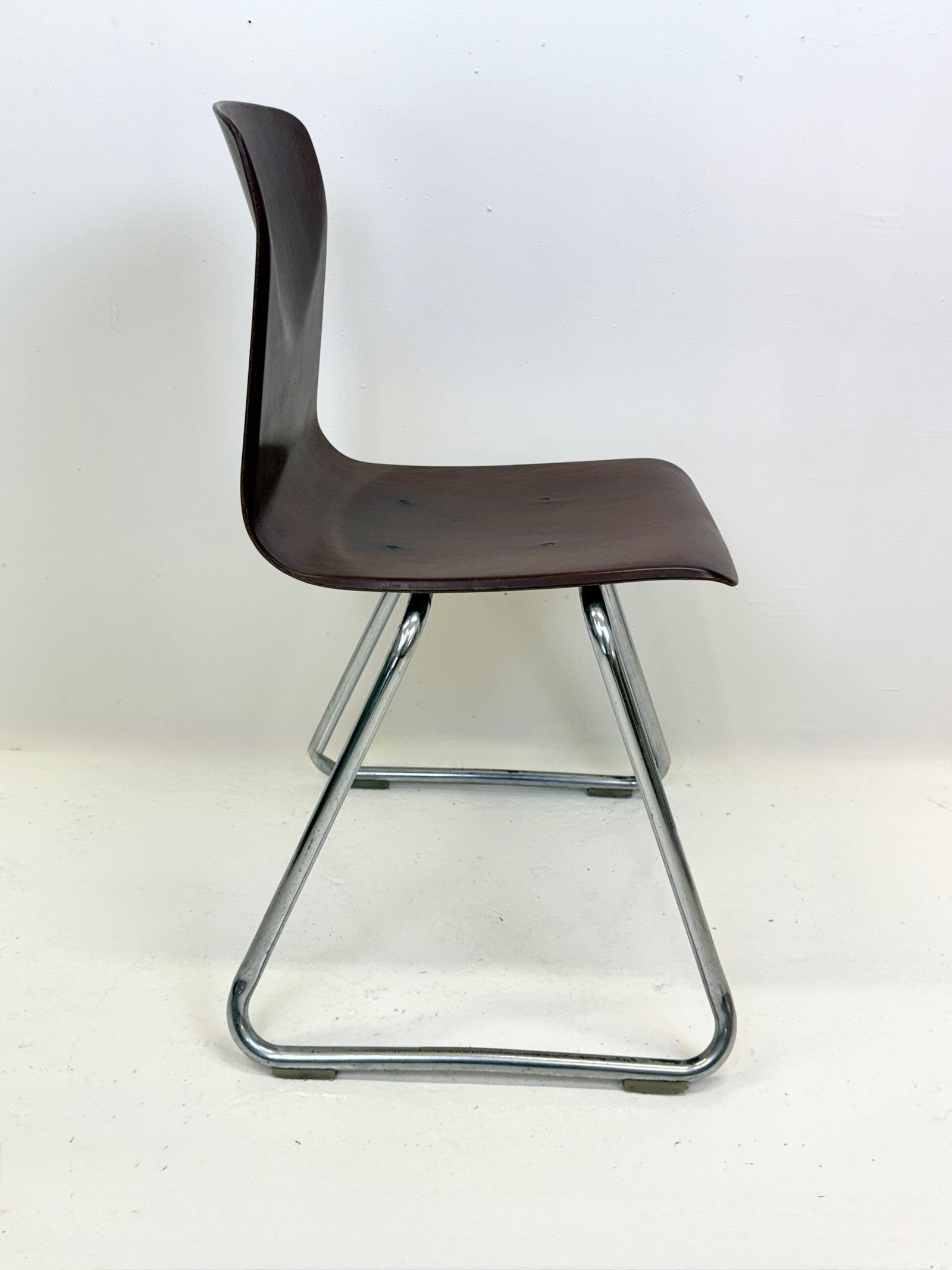 SUITE DE 6 CHAISES S22 — THUR-OP SEAT, 1970s