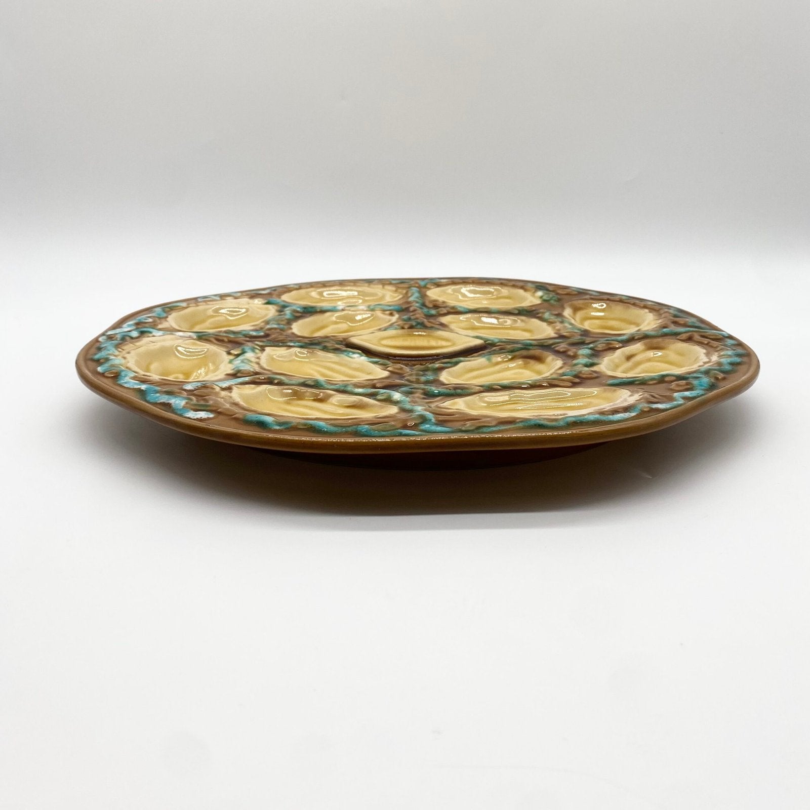GRAND PLAT "BLUE & YELLOW" EN BARBOTINE - 1950s
