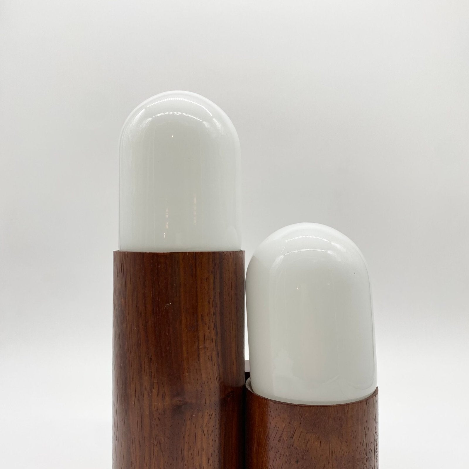 LAMPE “TWIN LIGHTS” / BOIS & VERRE — ITALY, 1970s