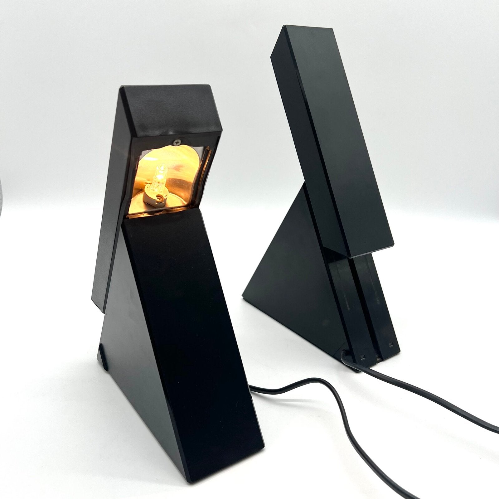 LAMPES "DELTA"PAR MARIO BERTORELLE POUR "JM RDM" MASSANZAGO, 1980s