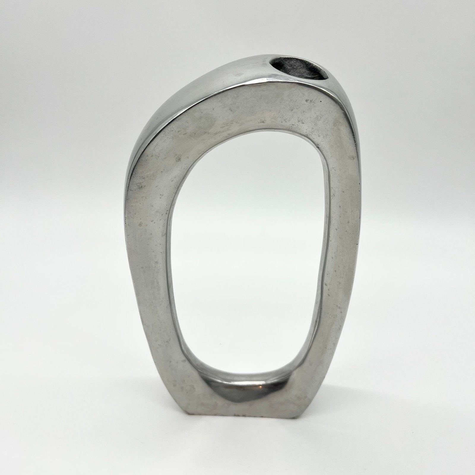 VASE SCULPTURAL FONTE D’ALUMINIUM, 1980s