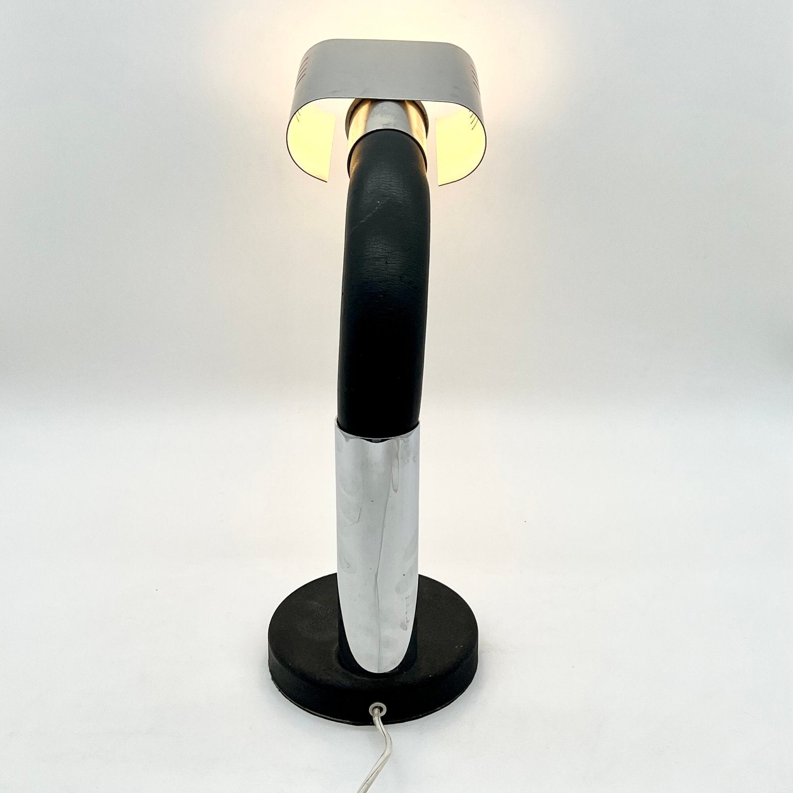 LAMPE TARGETTI CHROME ET NOIR, 1970s. ITALY