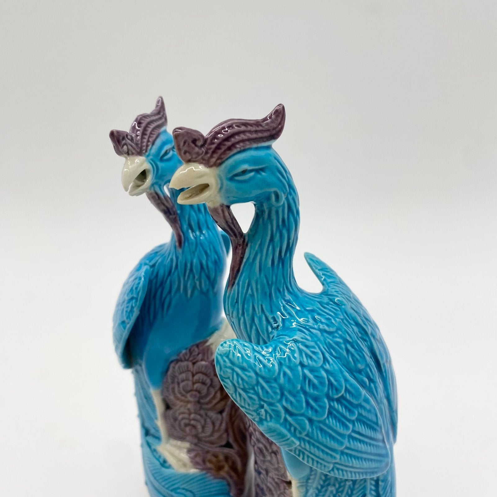 PAIRE DE "PHÉNIX" CHINOIS EN PORCELAINE FINE, XXe