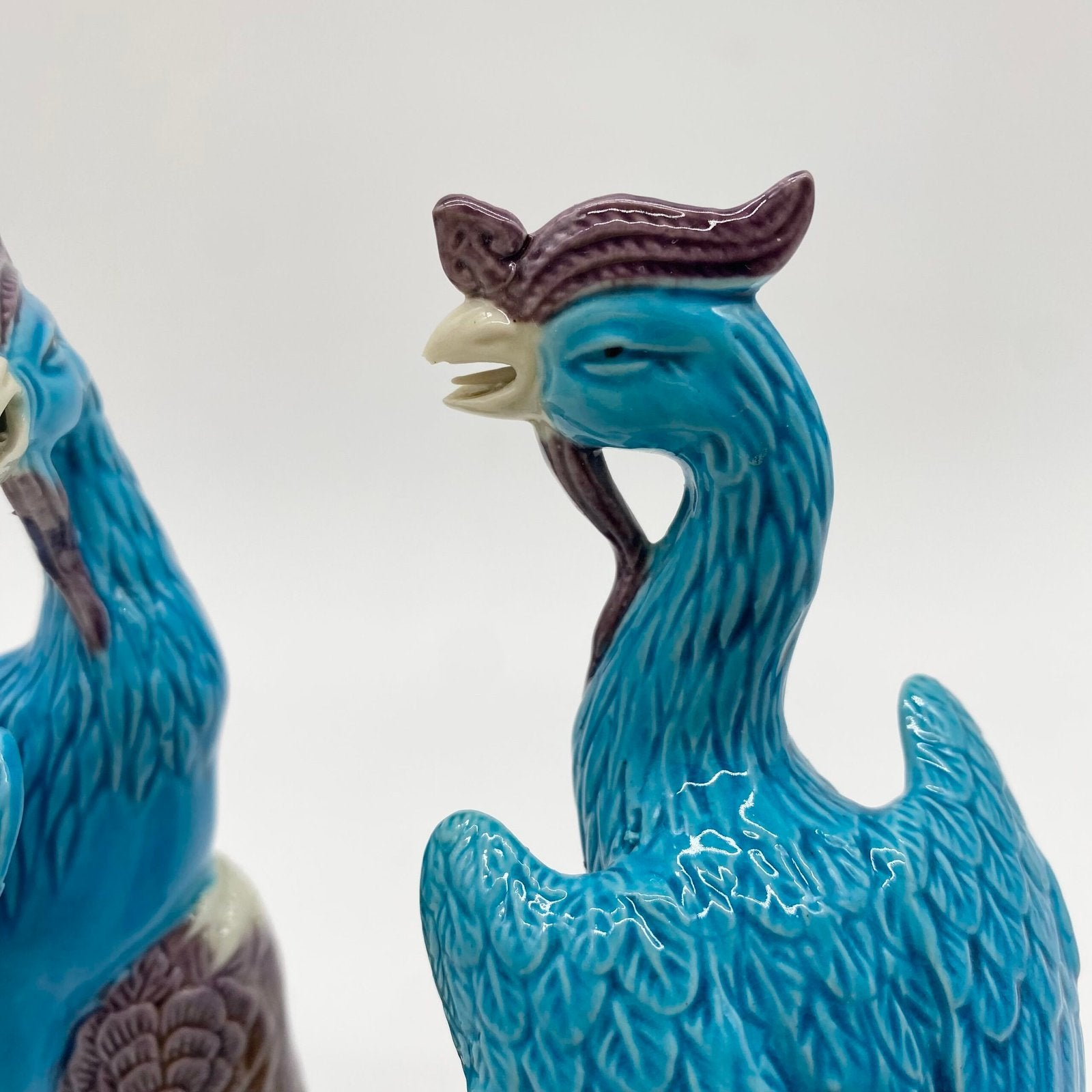 PAIRE DE "PHÉNIX" CHINOIS EN PORCELAINE FINE, XXe