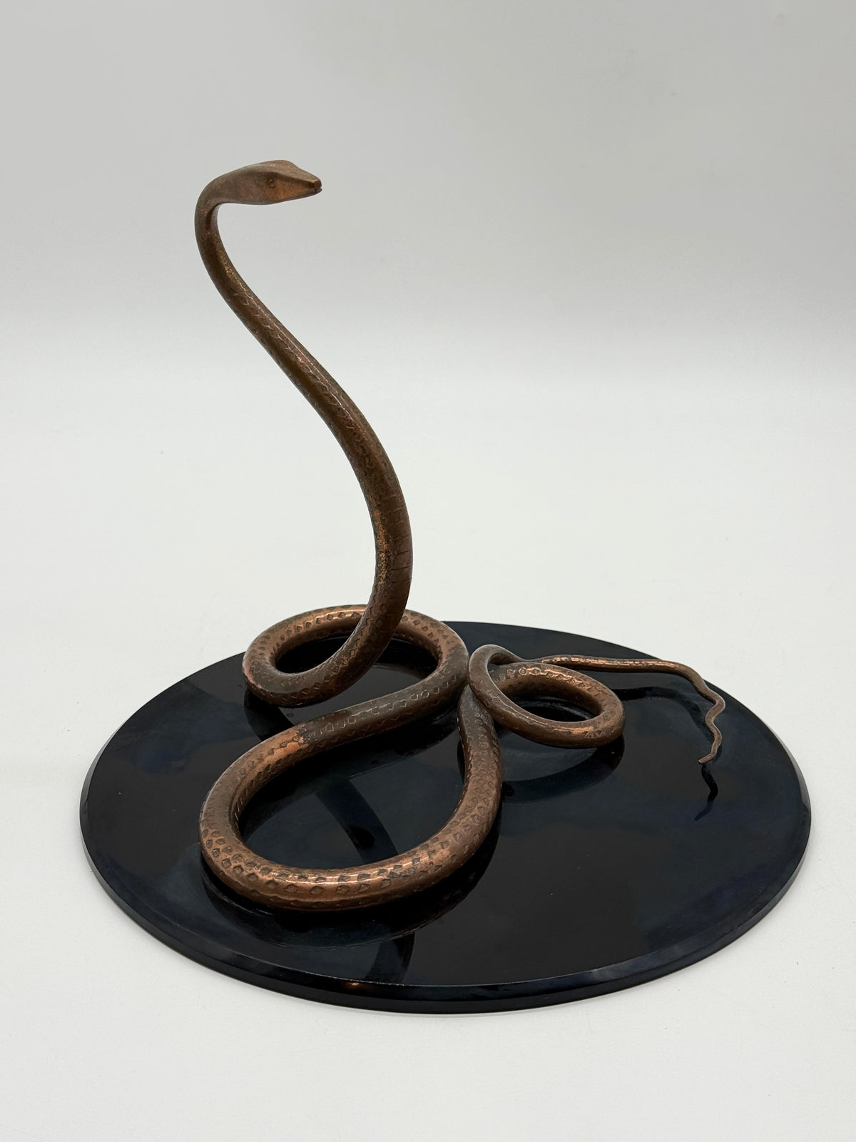 Serpent sculptural en bronze , Italie 1960s