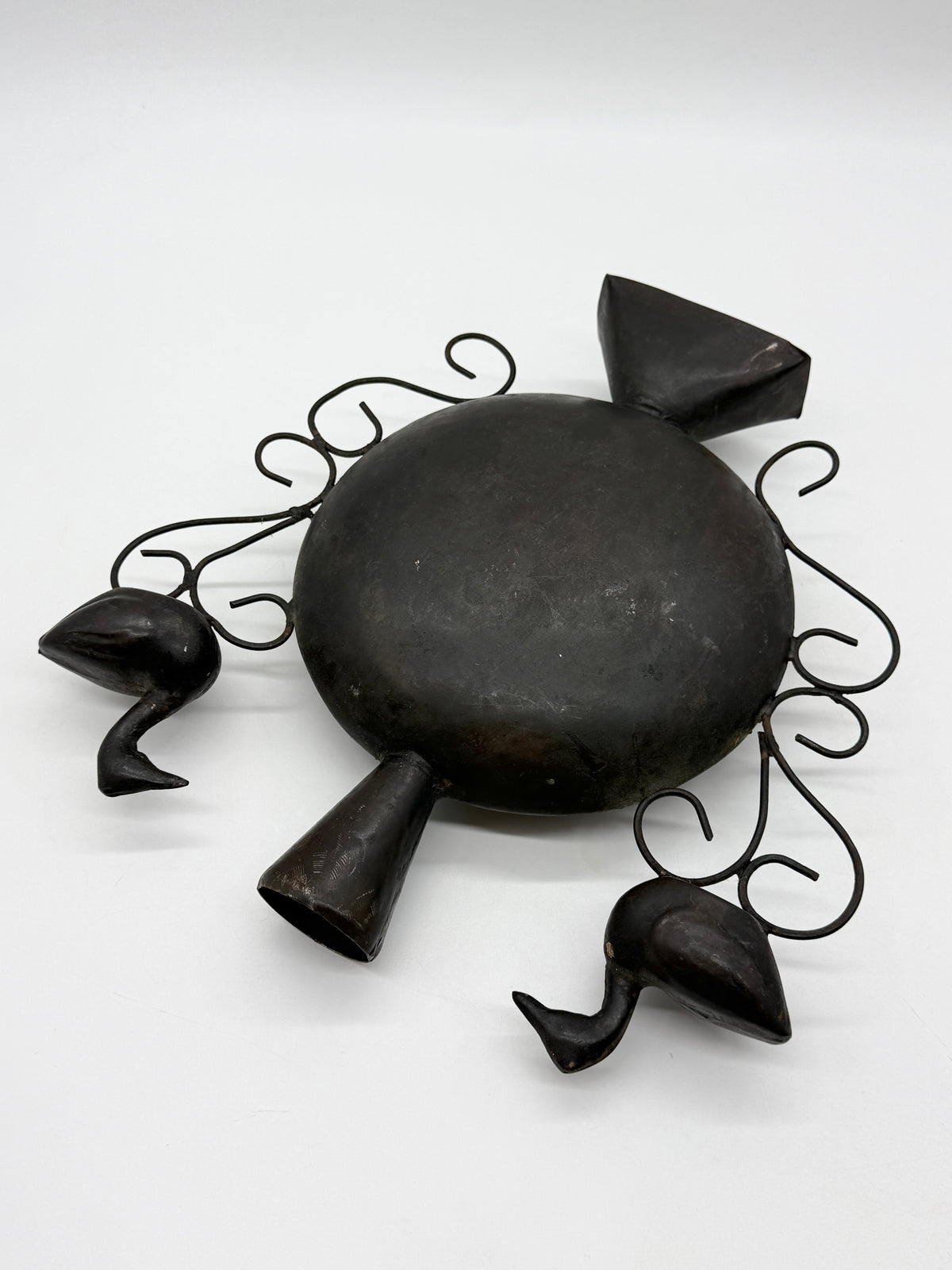 Vase aux oiseaux en métal forgé, Travail artisanal, 1960s