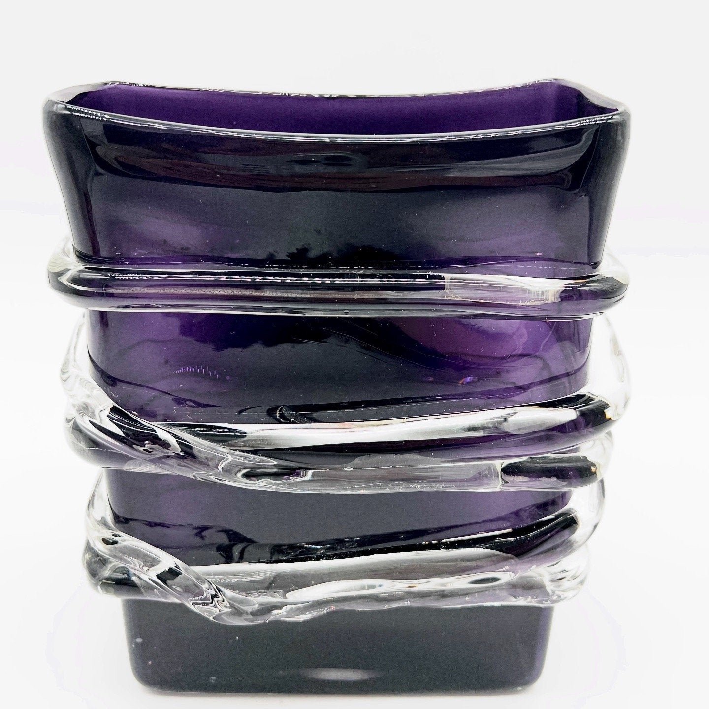 VASE EN VERRE SOUFFLE DE BOHEME, MID-CENTURY