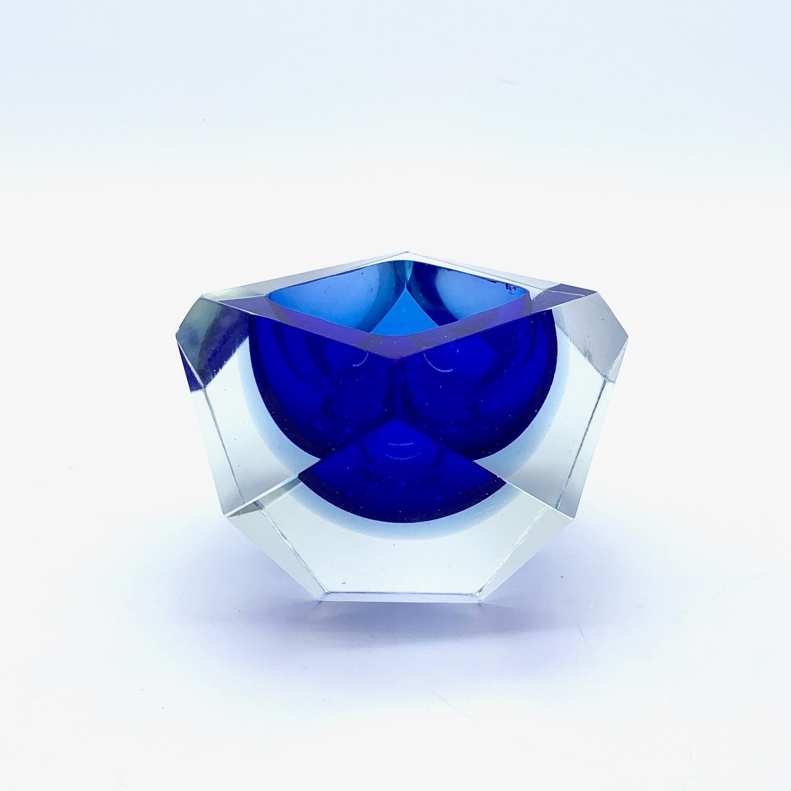 CENDRIER DIAMANT EN VERRE SOMMERSO PAR FLAVIO POLI – MURANO, 1950