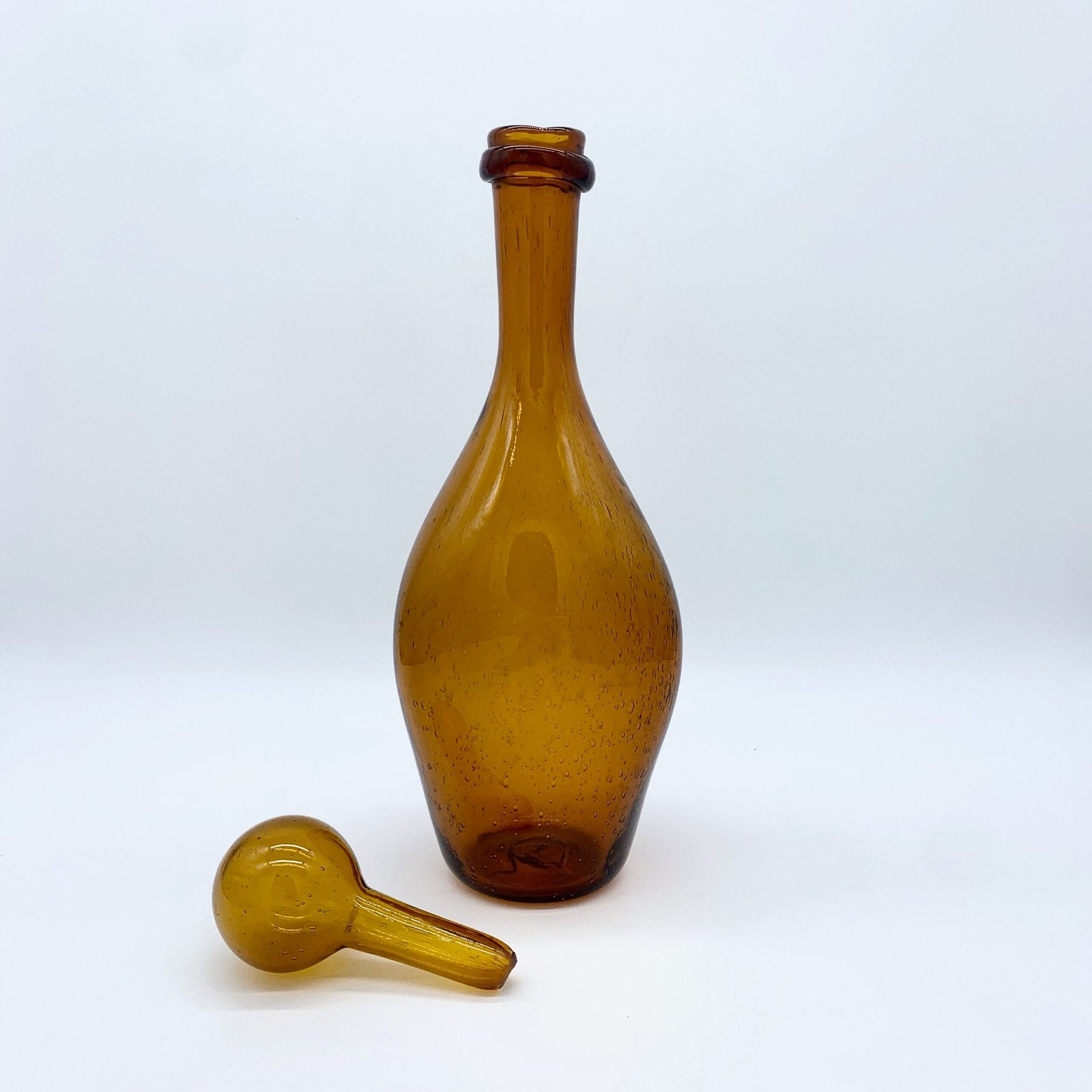 GRANDE CARAFE BIOT EN VERRE SOUFFLÉ, 1960