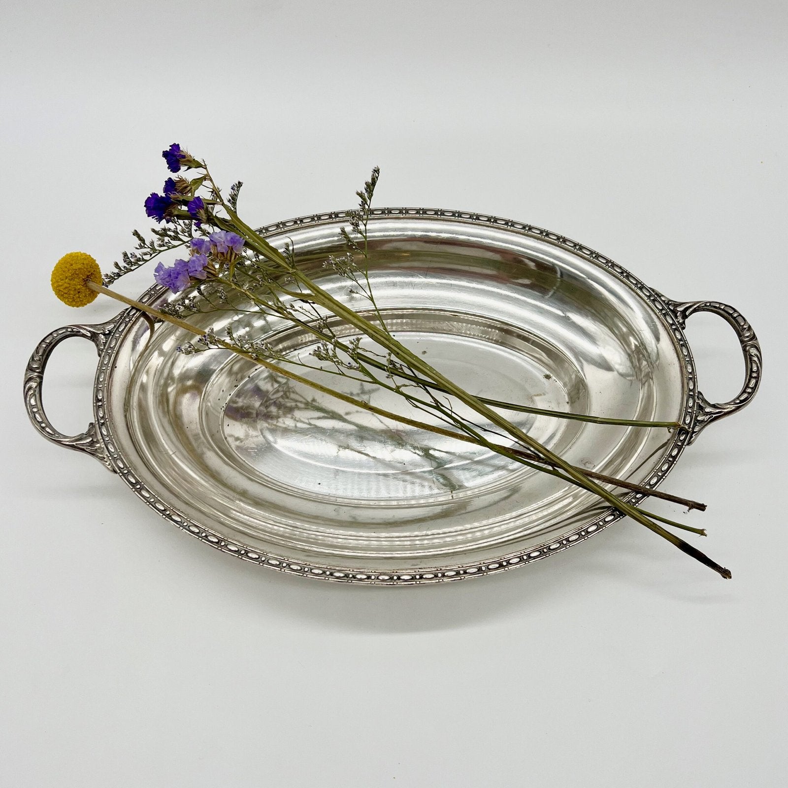 PLAT OVALE / MÉTAL ARGENTÉ À ANSES, 1950s