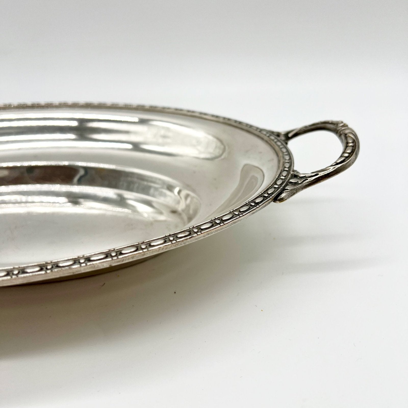 PLAT OVALE / MÉTAL ARGENTÉ À ANSES, 1950s