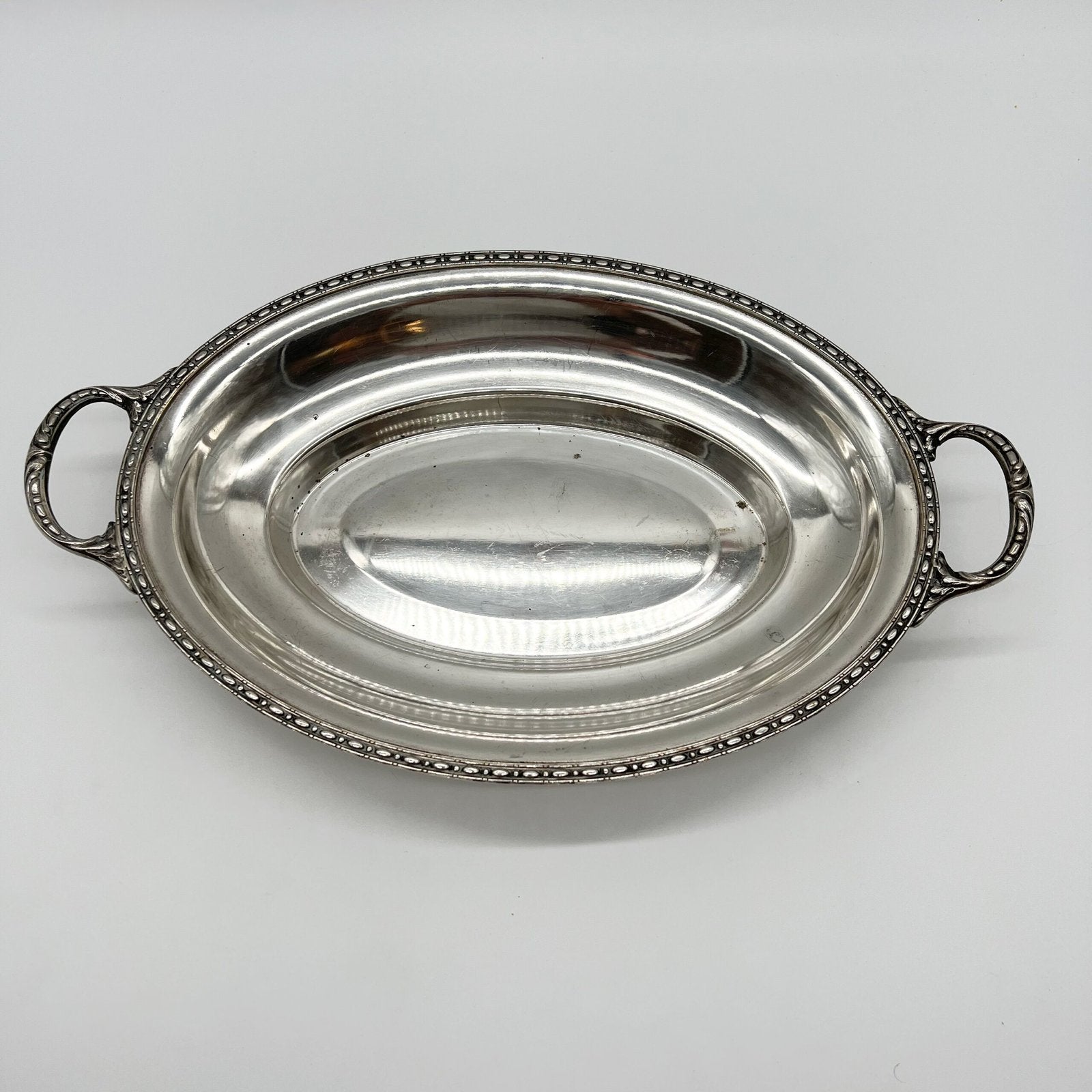 PLAT OVALE / MÉTAL ARGENTÉ À ANSES, 1950s