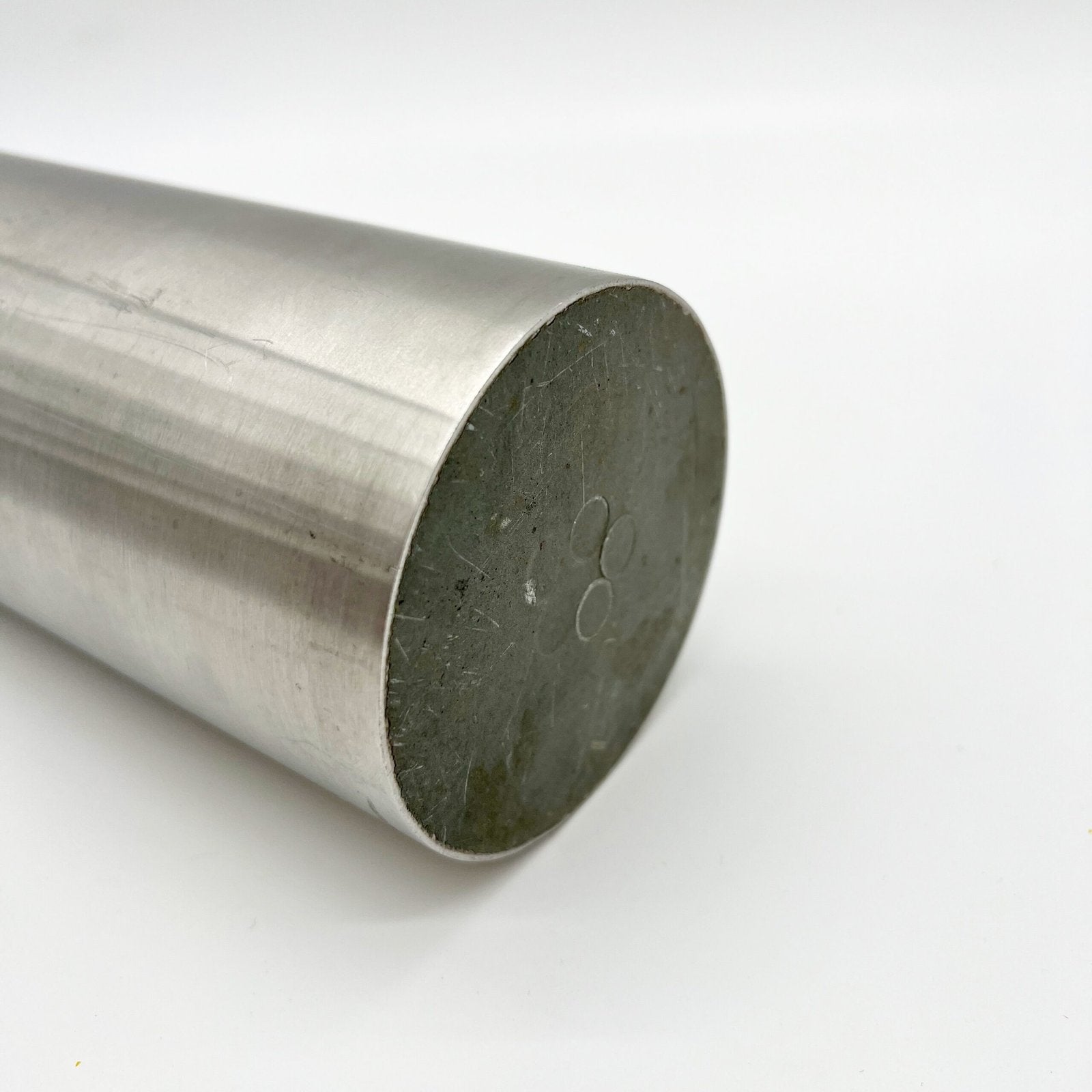 VASE ROULEAU / PIQUE-FLEURS INTÉGRÉ – ALUMINIUM BROSSÉ, 1970s