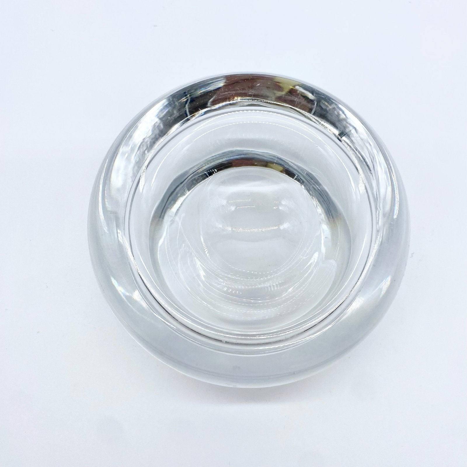 CENDRIER MODERNISTE "GALET POLI" / CRISTAL – BACCARAT