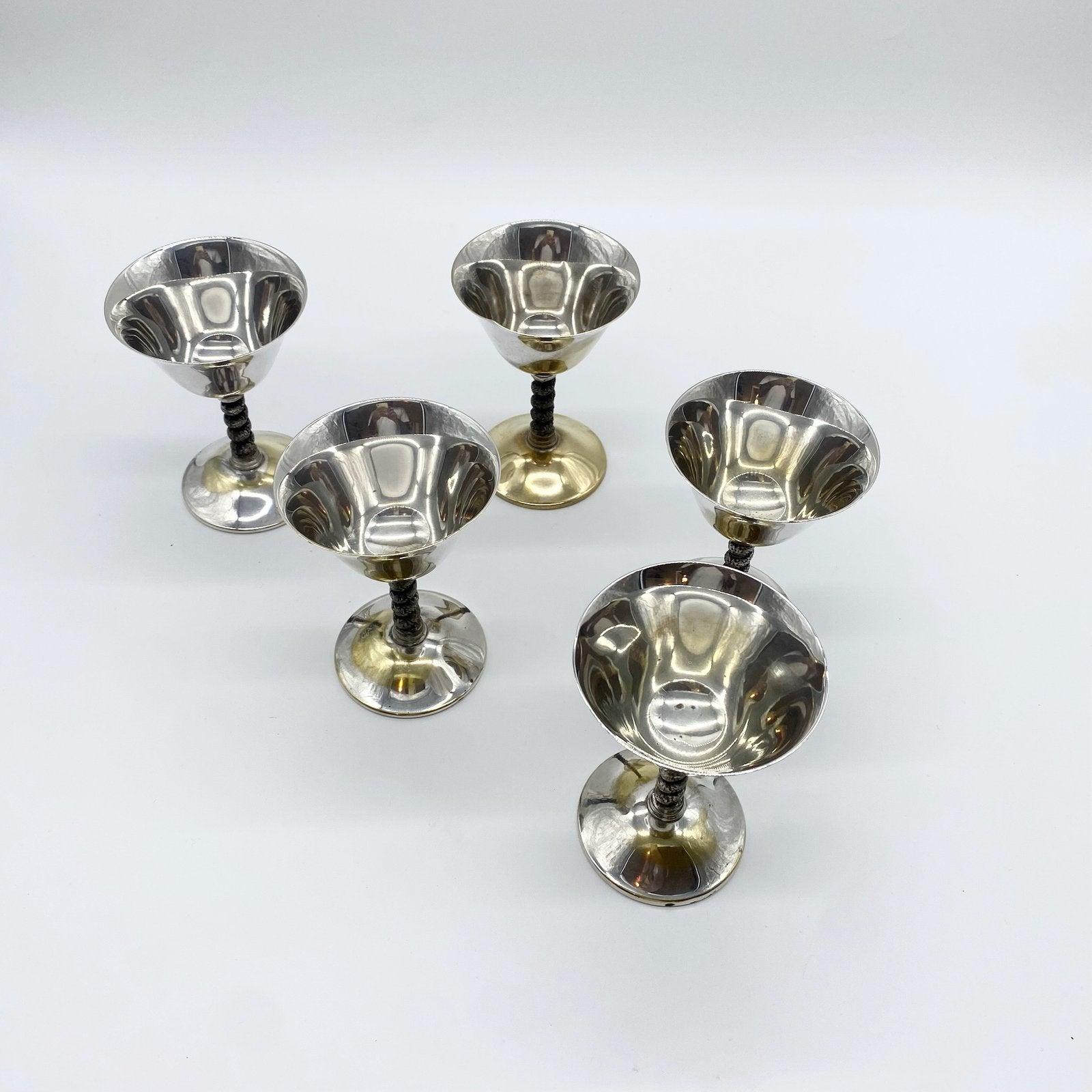 SÉRIE DE 5 VERRES À PIED / MÉTAL ARGENTÉ – "EPB",  1960s