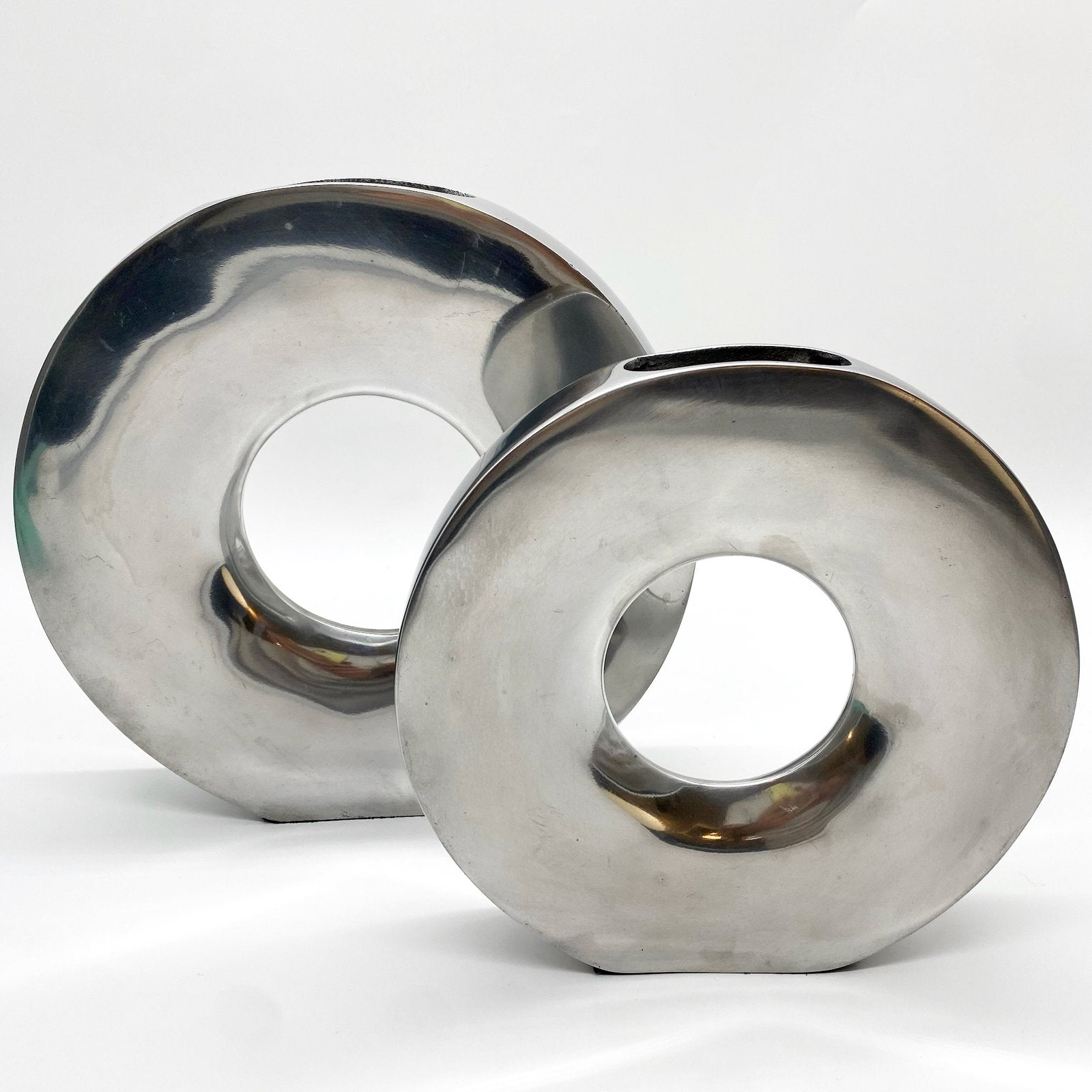 PAIRE DE VASES "DONUTS" / FONTE D’ALUMINIUM – 1970s ITALY