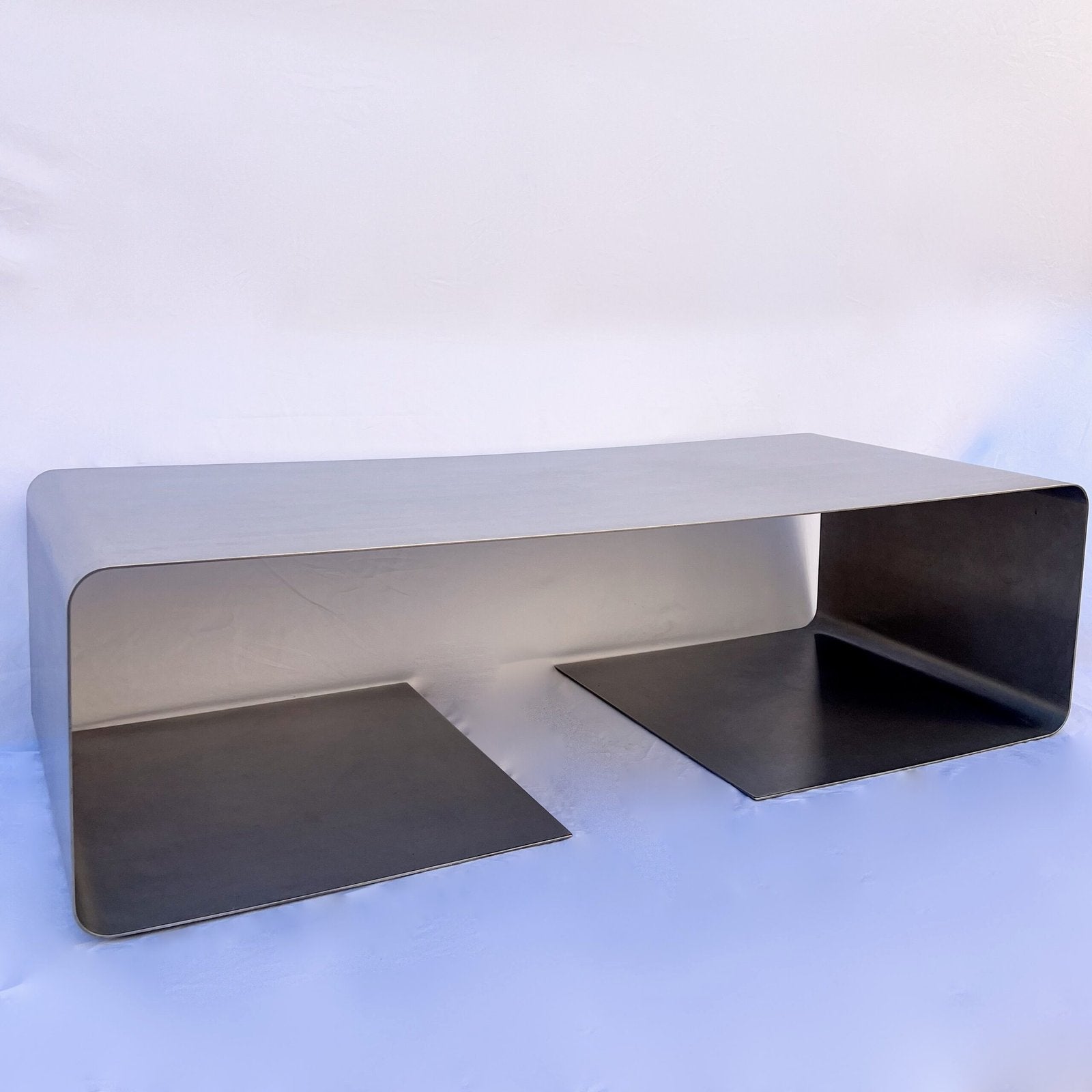 RECTANGULAR STAINLESS STEEL COFFEE TABLE, 1970S