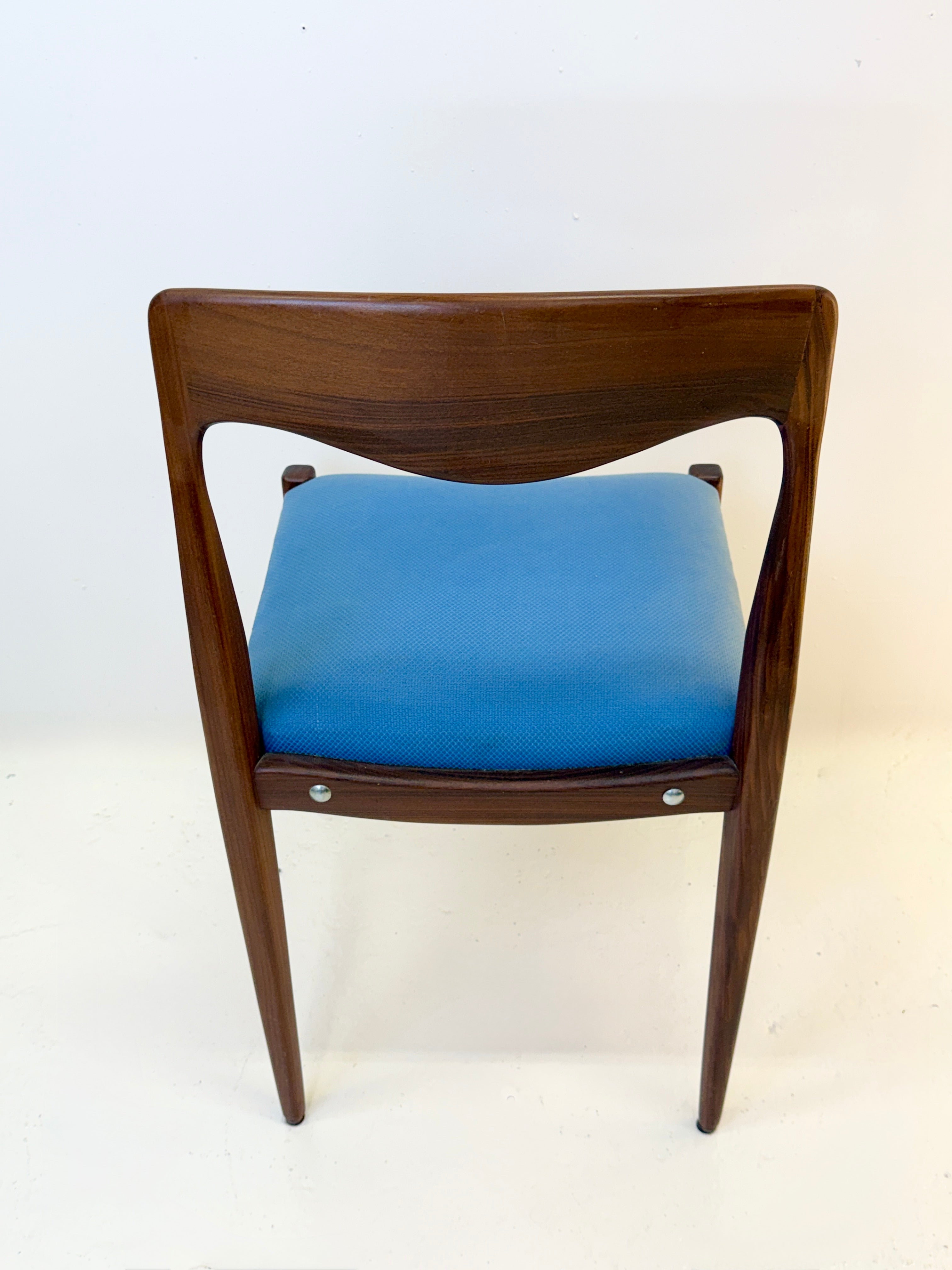 SUITE DE 4 CHAISES SCANDINAVES, 1960s