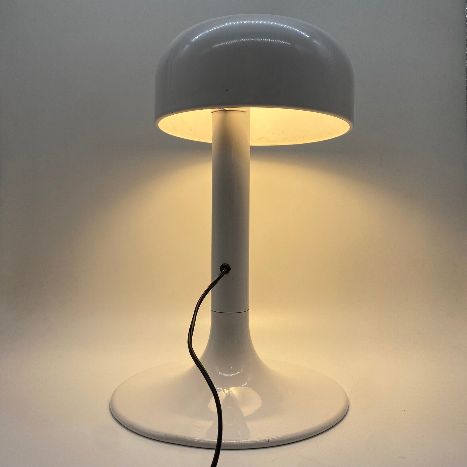 LAMPE  “STUDIO” MODÈLE 3105 – CARLO VILIGIARDI POUR STILNOVO, 1972
