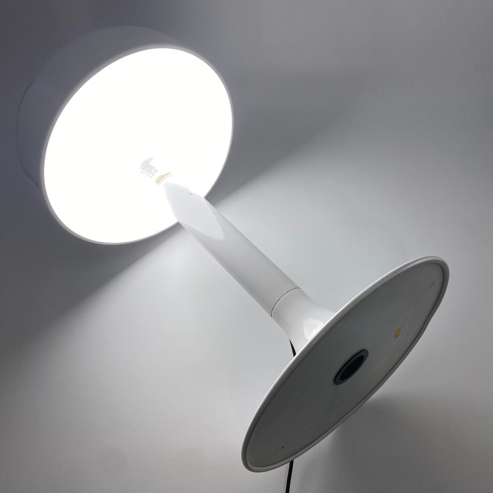 LAMPE  “STUDIO” MODÈLE 3105 – CARLO VILIGIARDI POUR STILNOVO, 1972