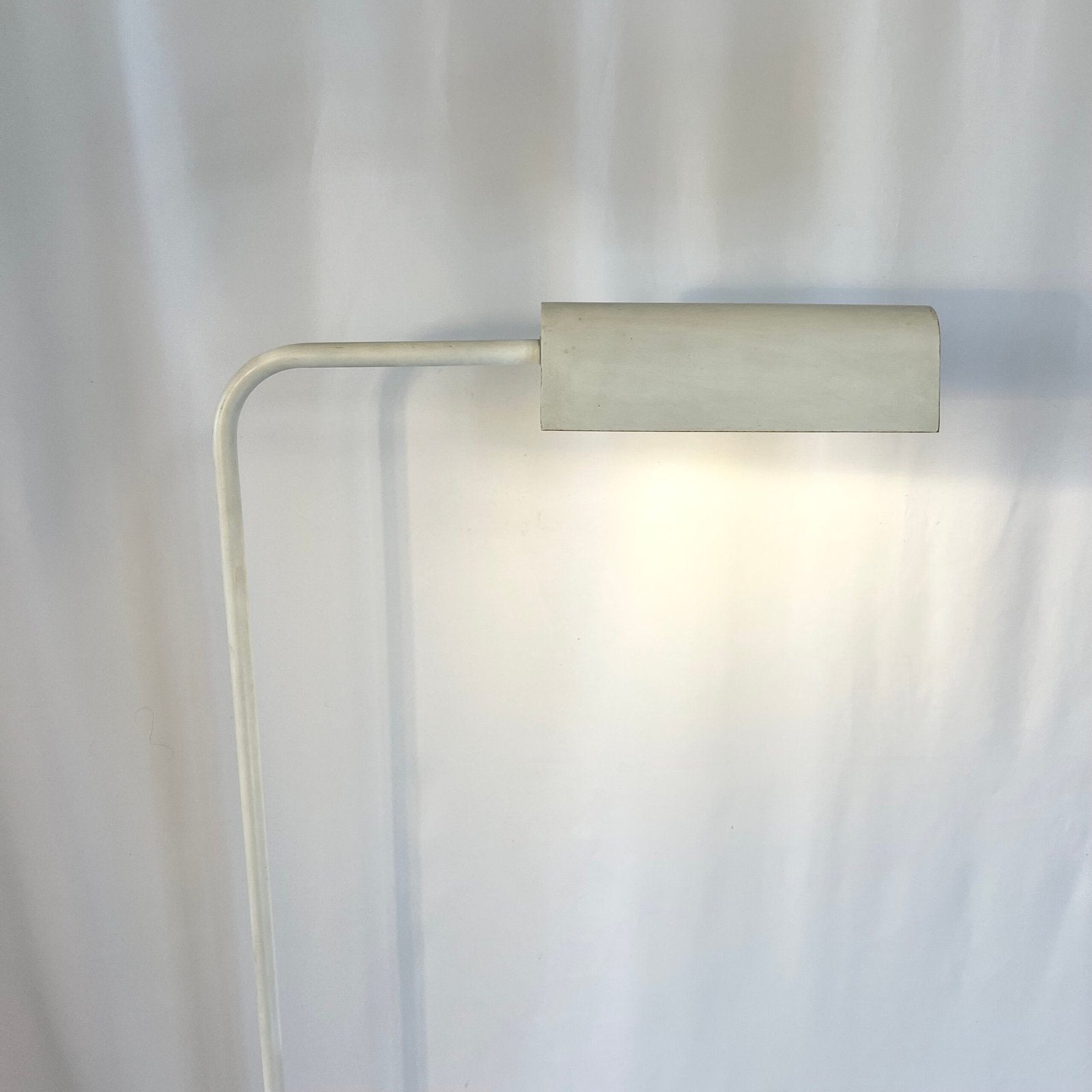 LAMPADAIRE LISEUSE "AMILUX", 1960s. FRANCE