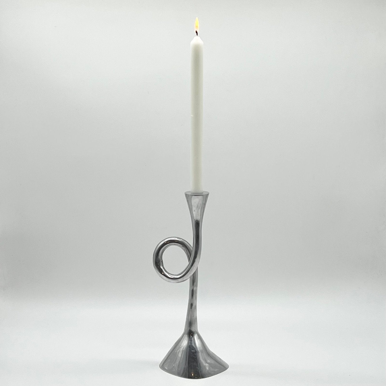 GRAND CHANDELIER "BOUCLE", FONTE D’ALU— 1980s