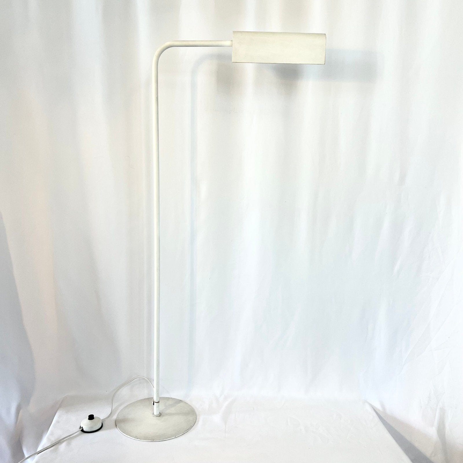 LAMPADAIRE LISEUSE "AMILUX", 1960s. FRANCE