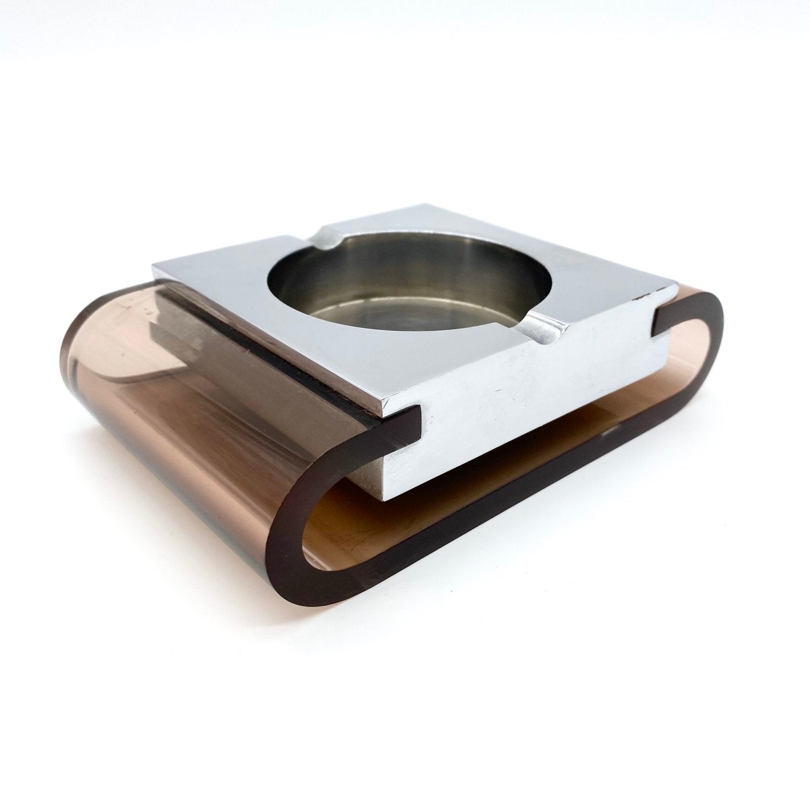 GRAND CENDRIER PLEXI ET CHROME PAR "MICHEL DUMAS", 1970s