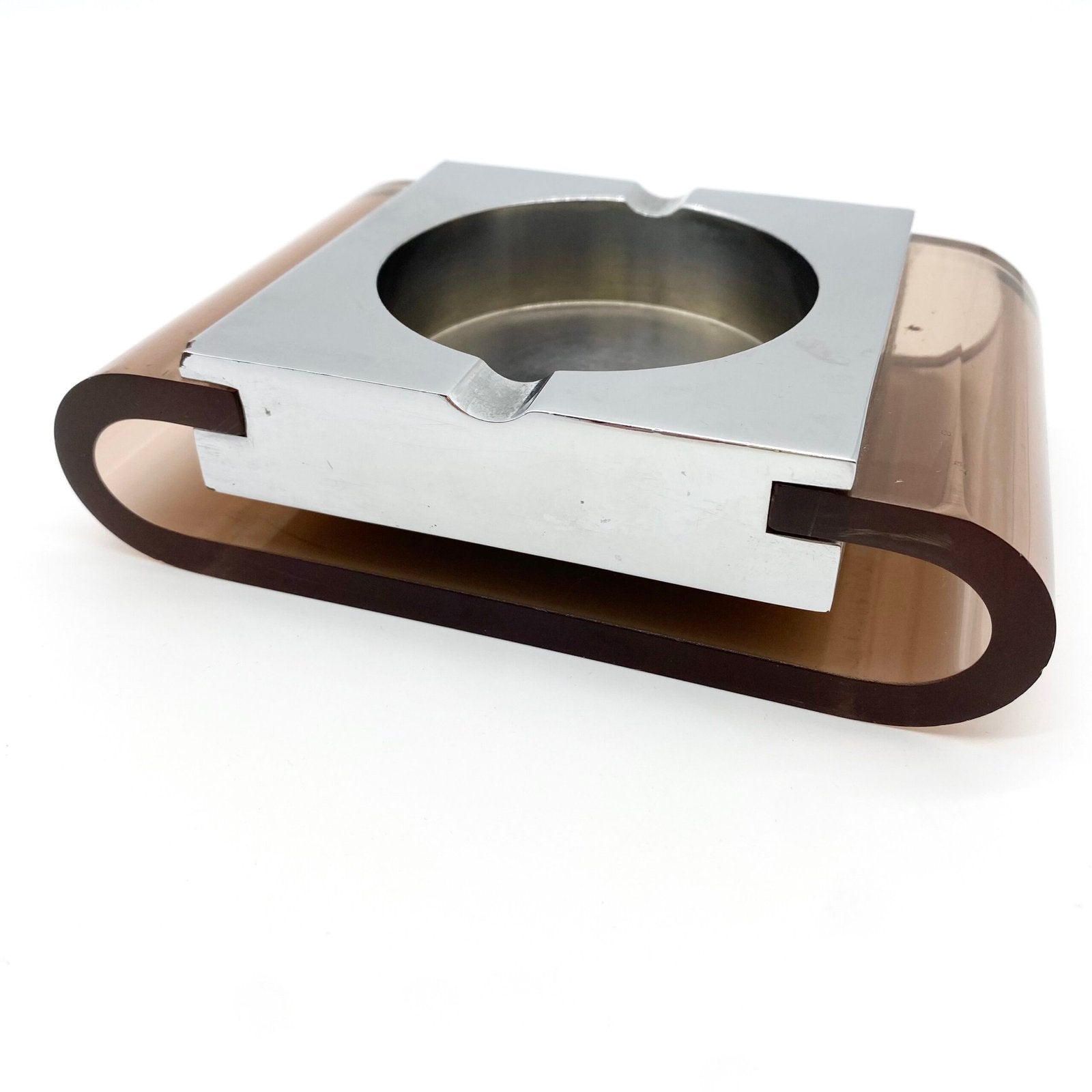 GRAND CENDRIER PLEXI ET CHROME PAR "MICHEL DUMAS", 1970s