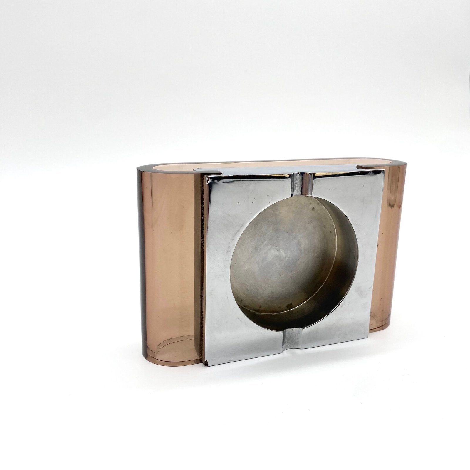 GRAND CENDRIER PLEXI ET CHROME PAR "MICHEL DUMAS", 1970s