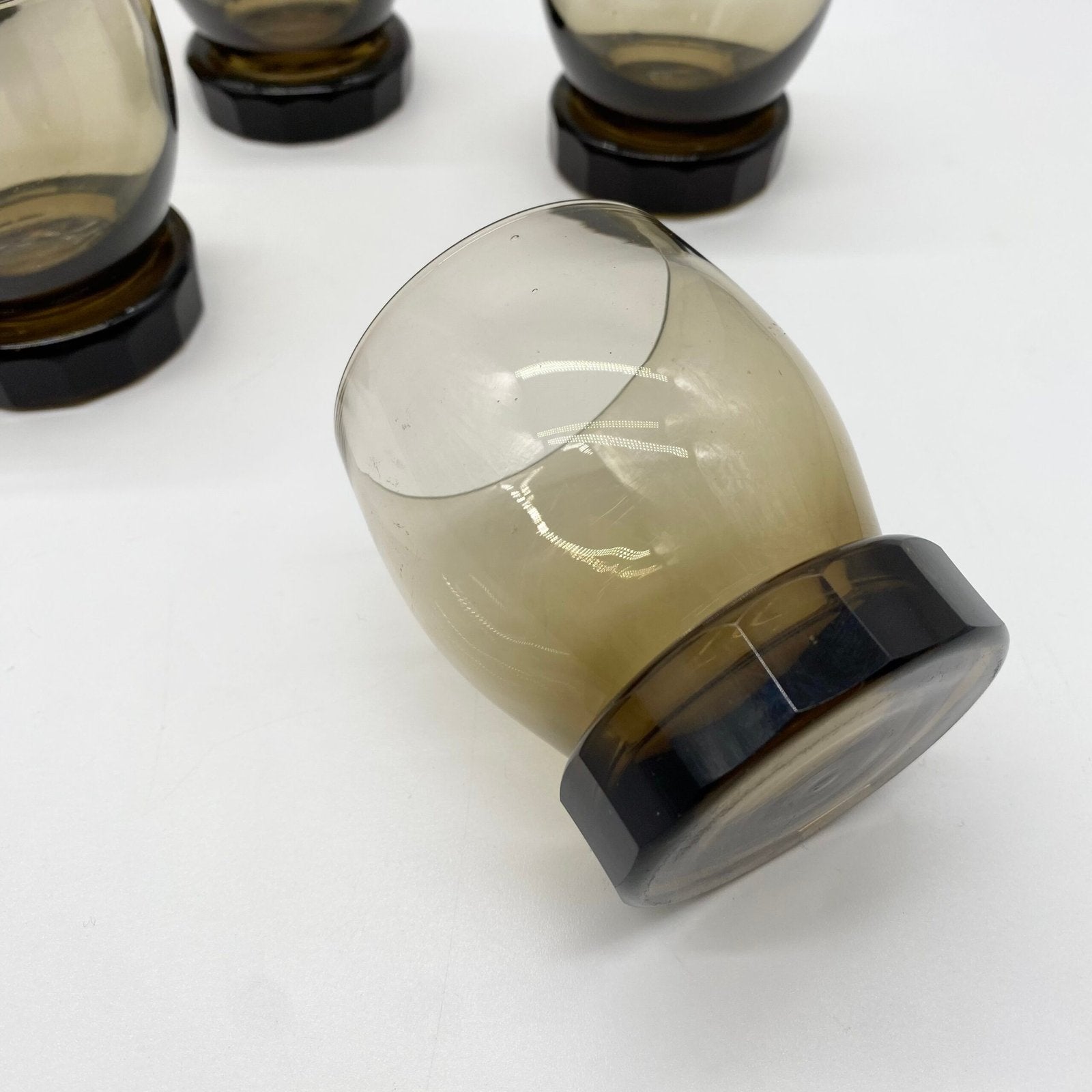 ENSEMBLE À WHISKY EN VERRE FUMÉ – 1970s