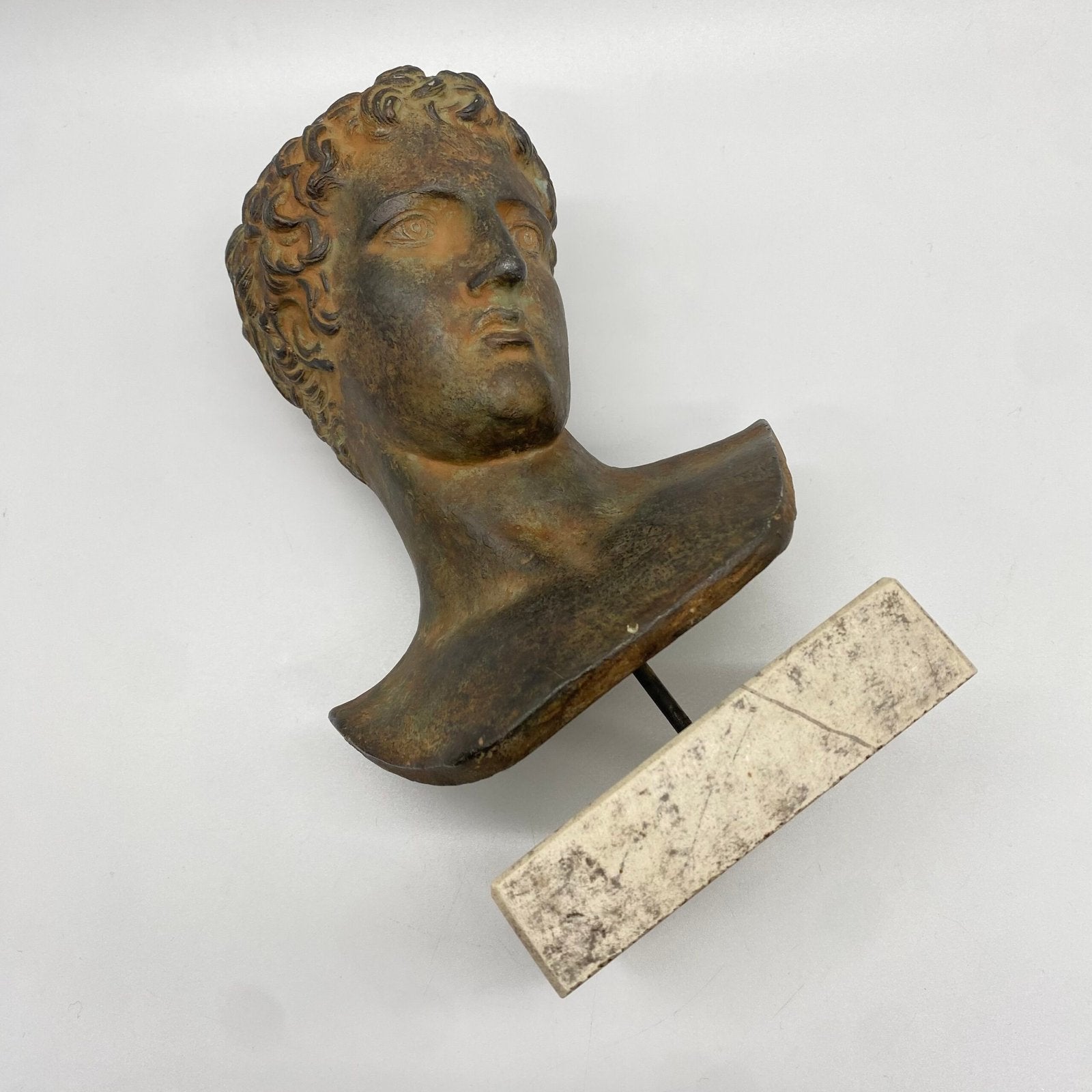"ÉPHÈBE DE MARATHON" – BUSTE EN TERRE CUITE, 1950s