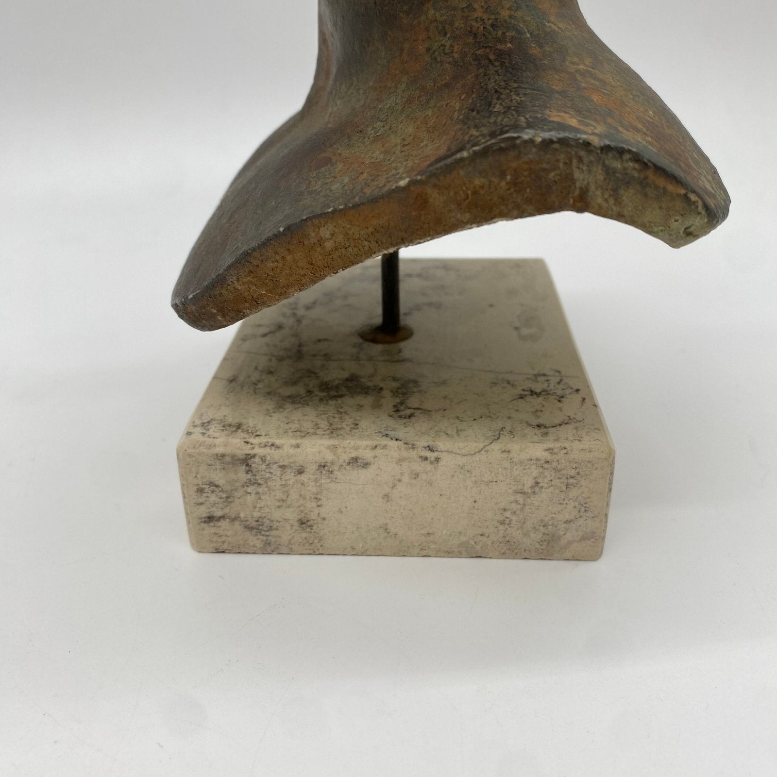 "ÉPHÈBE DE MARATHON" – BUSTE EN TERRE CUITE, 1950s
