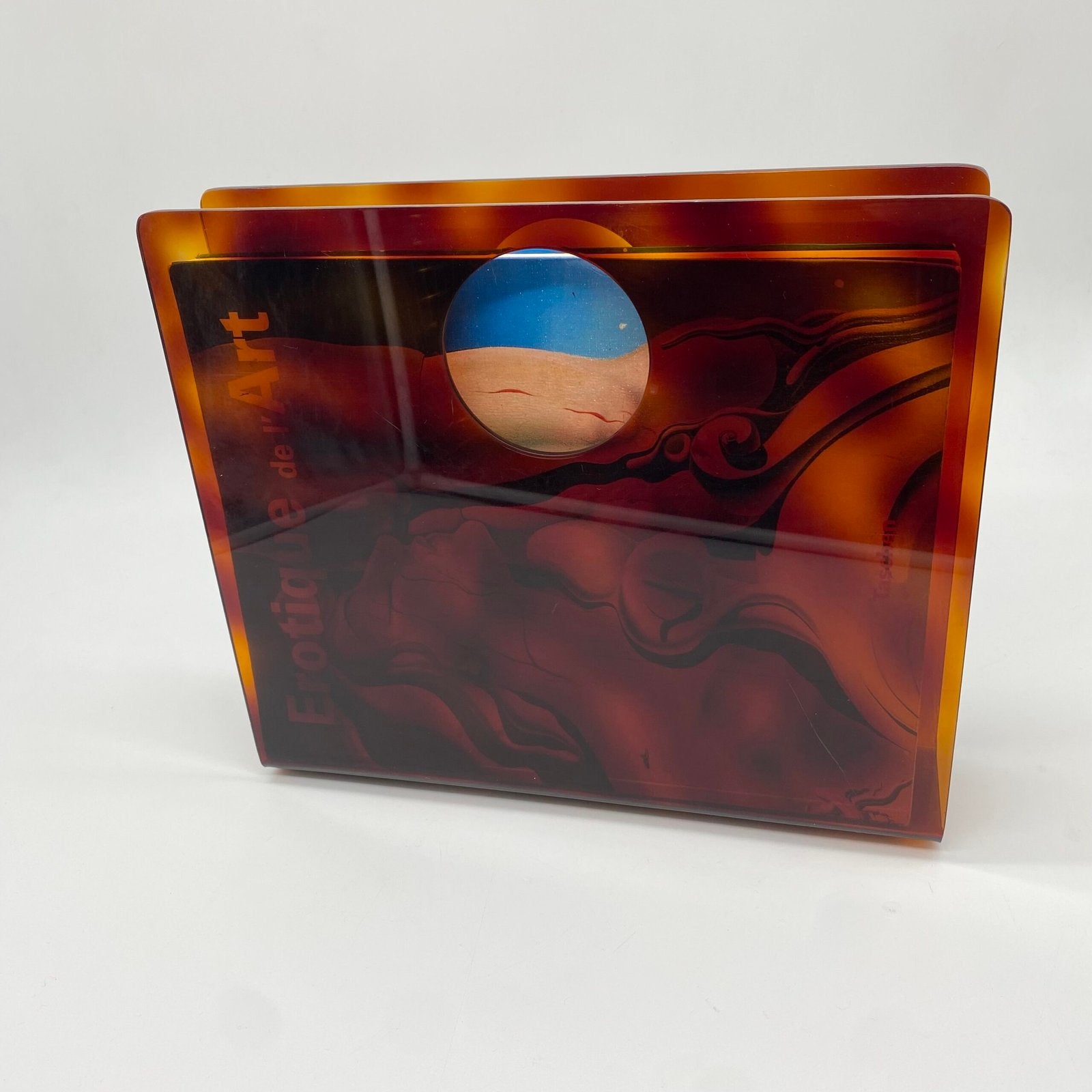 PORTE-REVUES EN LUCITE "ÉCAILLE", 1970s