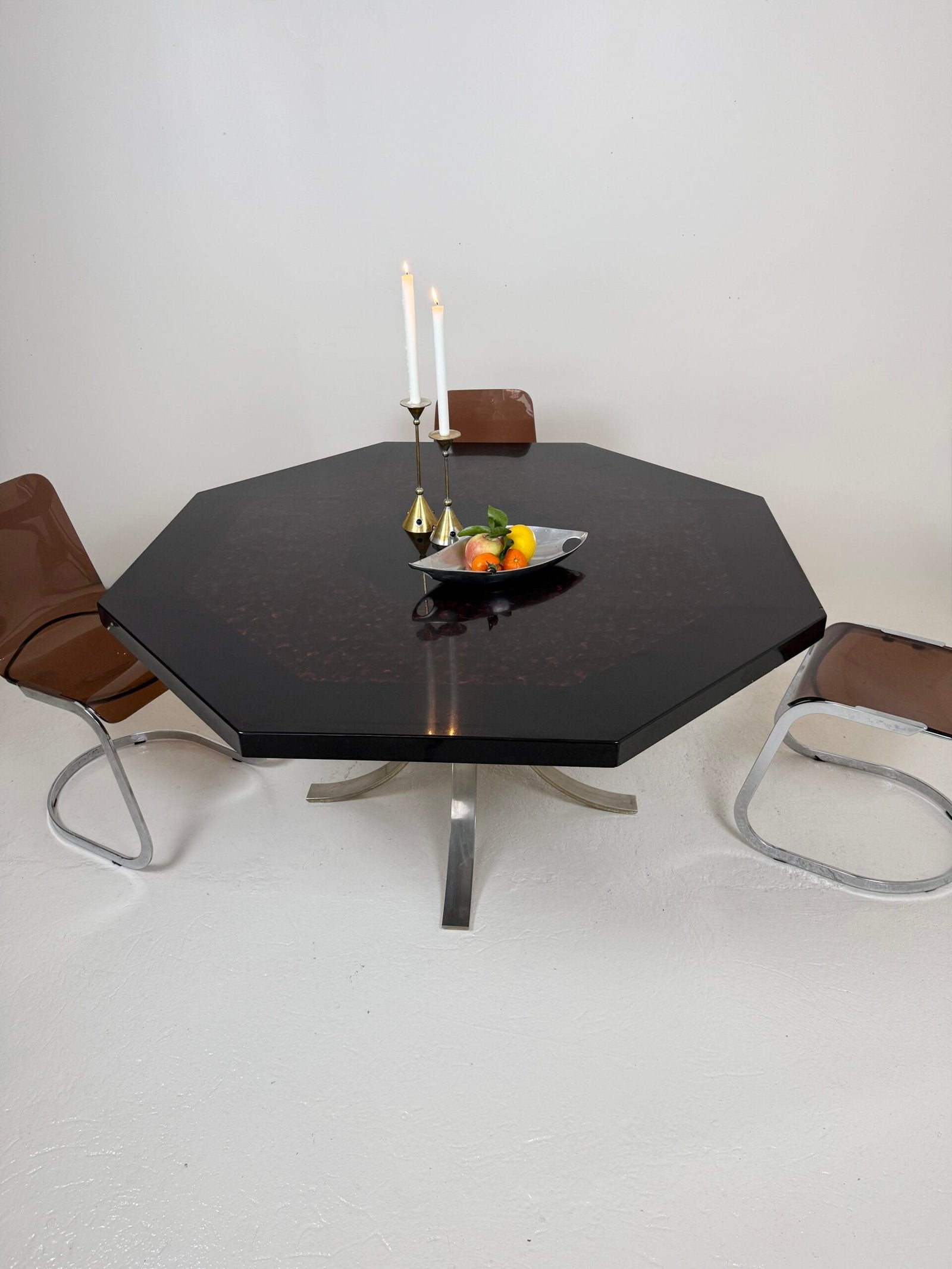 TABLE À MANGER OCTOGONALE EN RÉSINE, ITALY 1970s