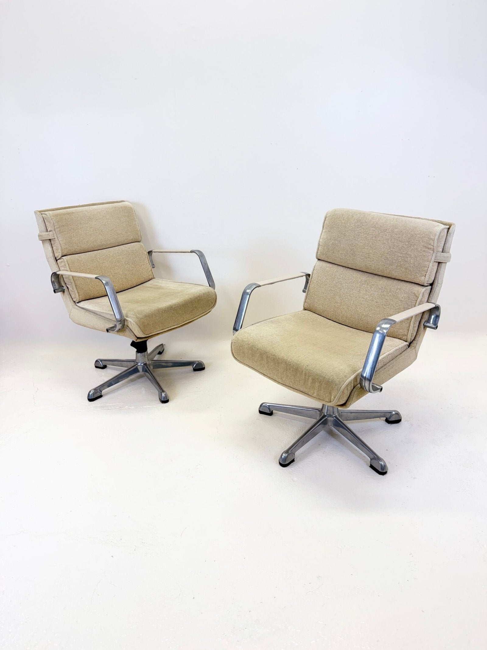 PAIRE DE FAUTEUILS EAMES "IVORY" POUR HERMAN MILLER – 1950s