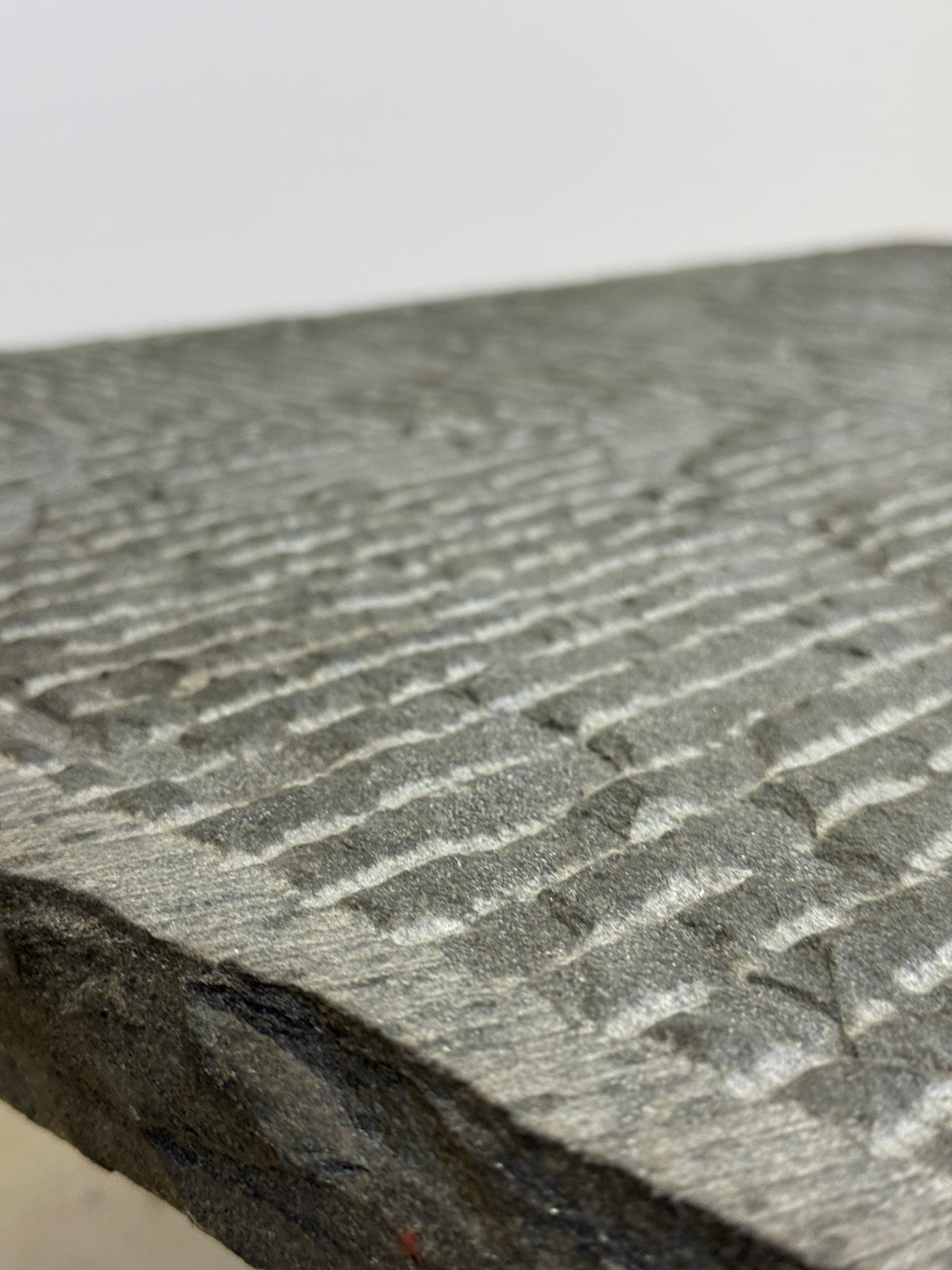 Table basse "Granit" par Giulio Lazzotti pour Mageia, Italie, 1981