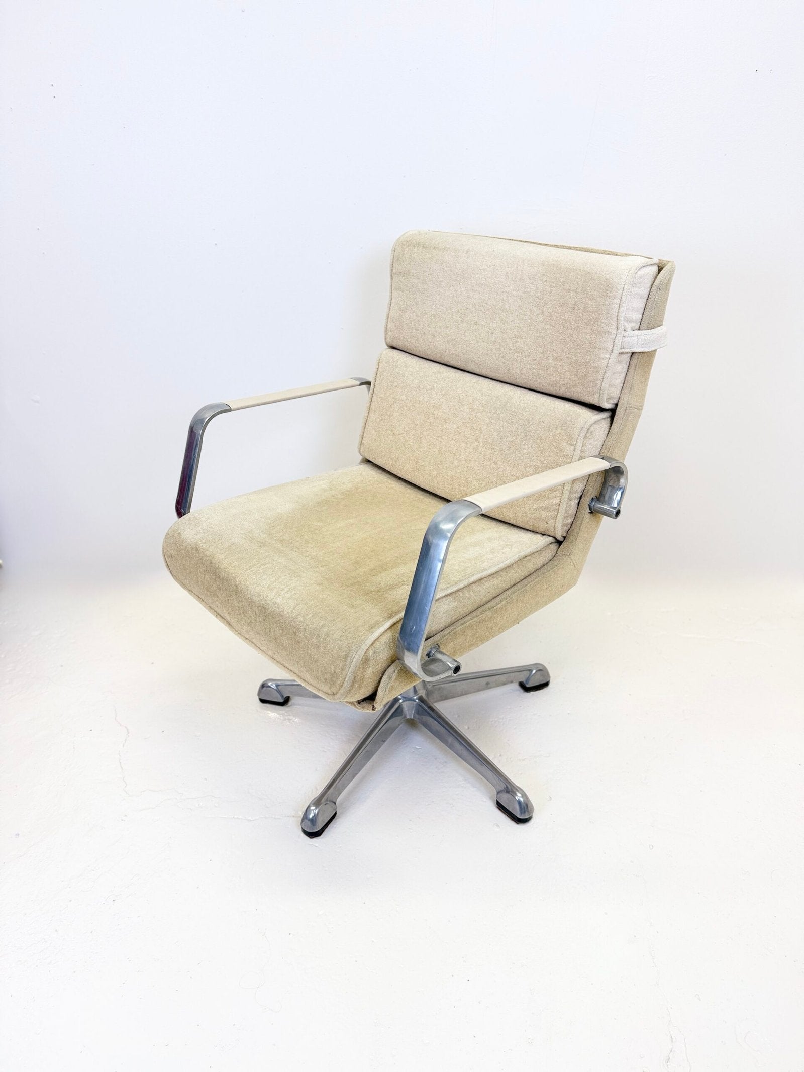 PAIRE DE FAUTEUILS EAMES "IVORY" POUR HERMAN MILLER – 1950s