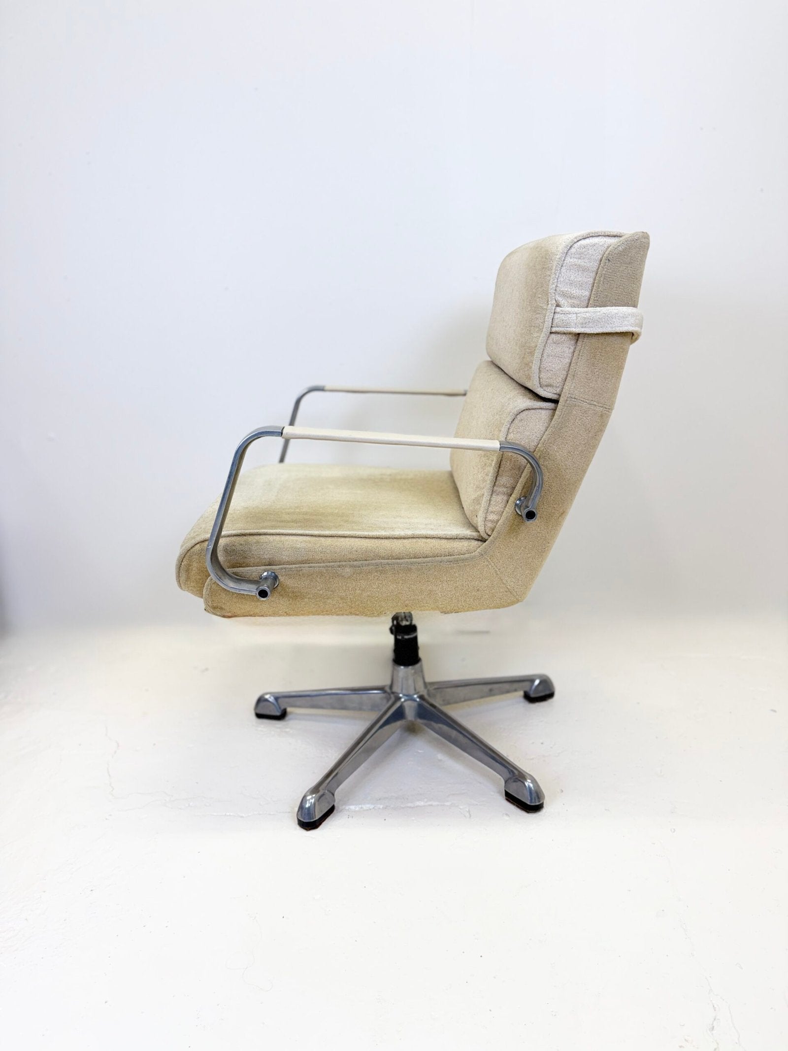 PAIRE DE FAUTEUILS EAMES "IVORY" POUR HERMAN MILLER – 1950s