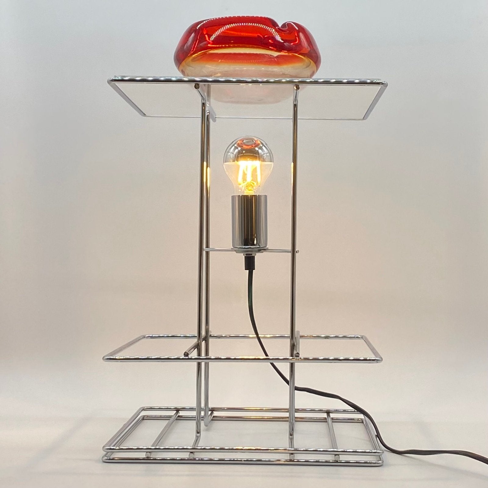 GRANDE LAMPE GÉOMÉTRIQUE EN CHROME ET PLEXIGLAS, 1970s