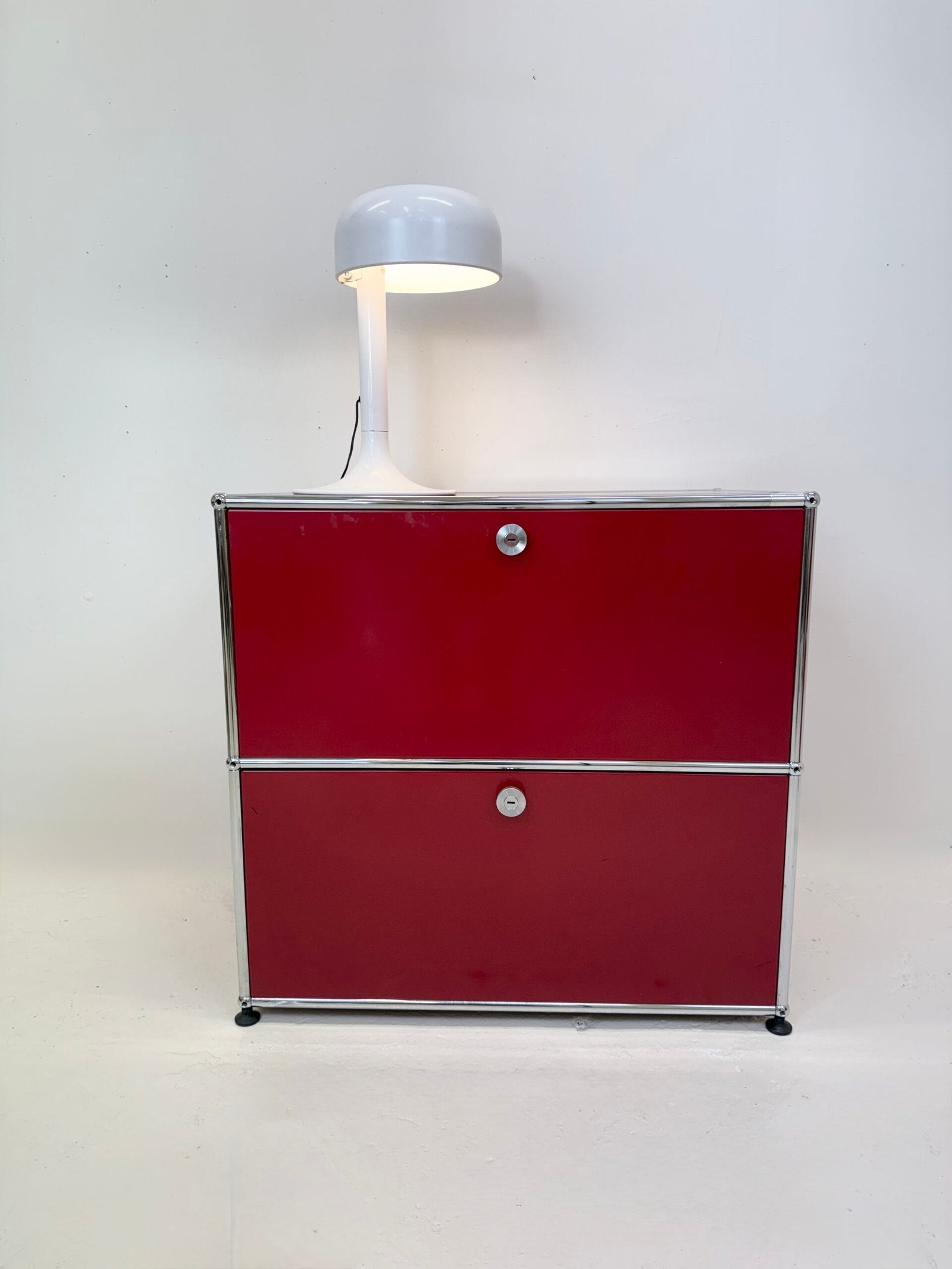 USM HALLER "ROUGE RUBIS" – MEUBLE DE RANGEMENT (ETAT NEUF)