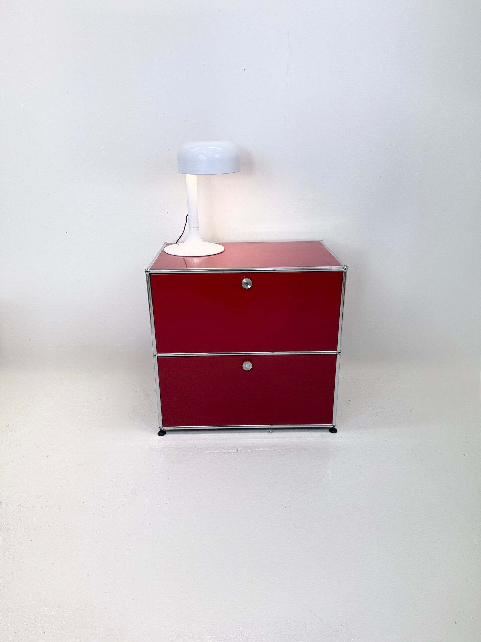 USM HALLER "ROUGE RUBIS" – MEUBLE DE RANGEMENT (ETAT NEUF)