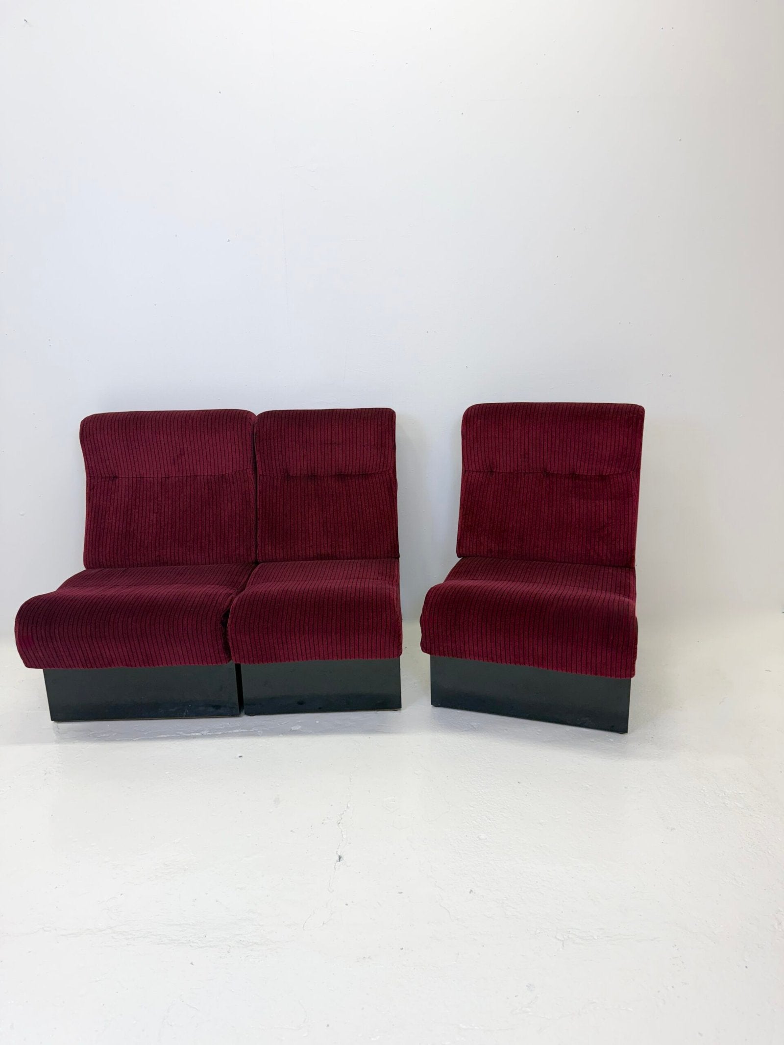 CANAPÉ MODULABLE "CINEMA", 3 CHAUFFEUSES — ITALIE,  1970s