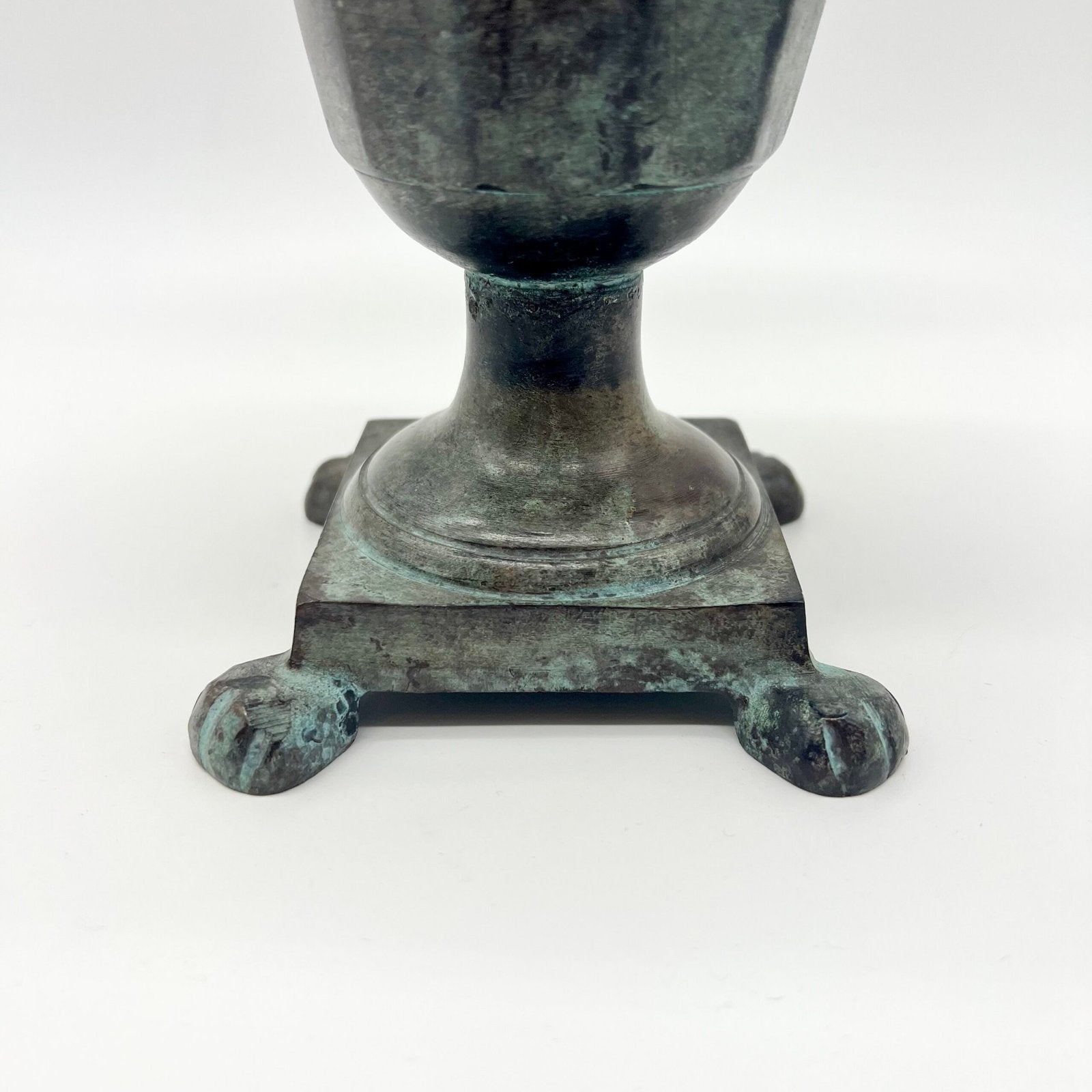 PAIRE DE VASES "MÉDICIS" VERT-DE-GRIS  – 1950s